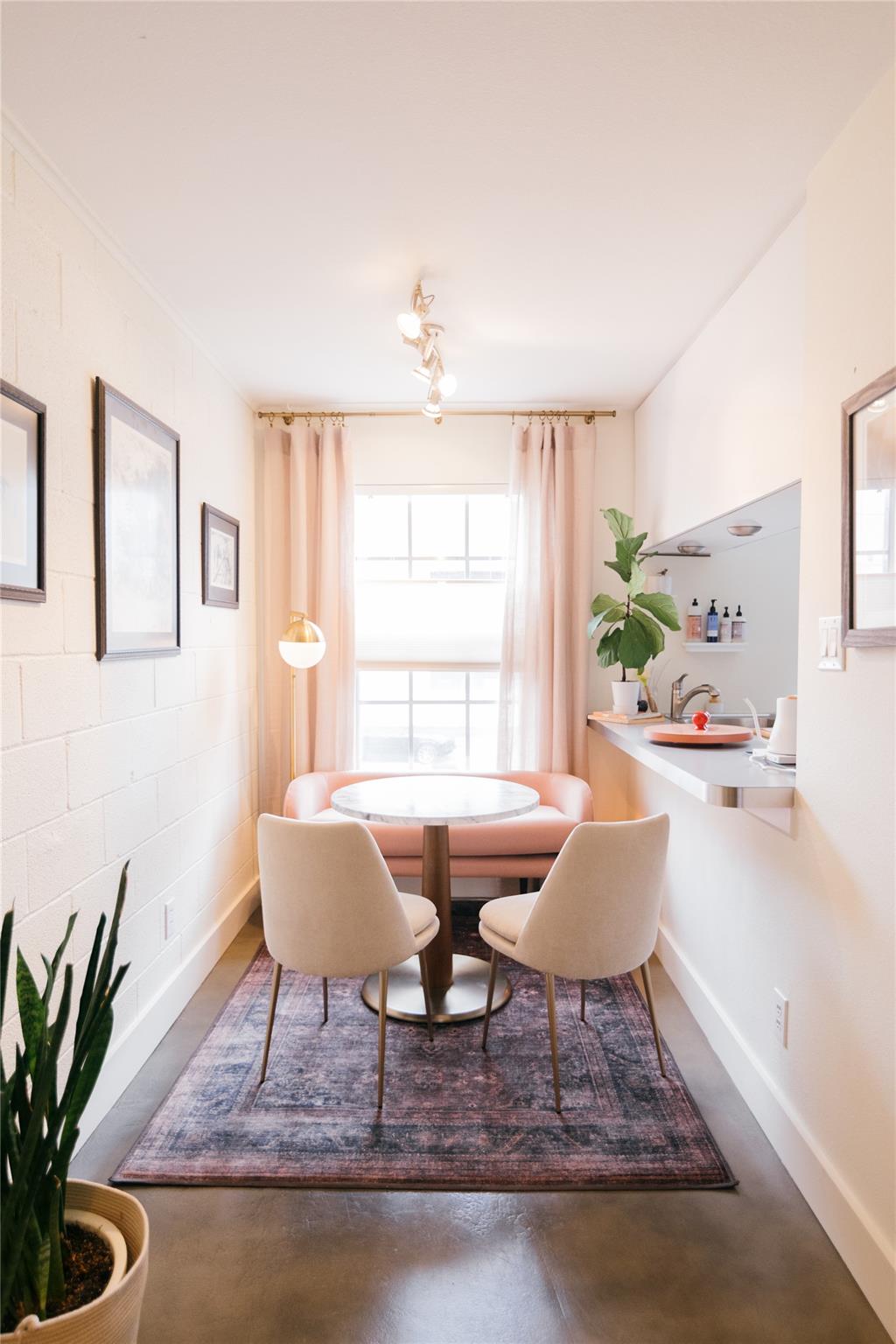 300 Crockett St # 209, Austin, TX 78704