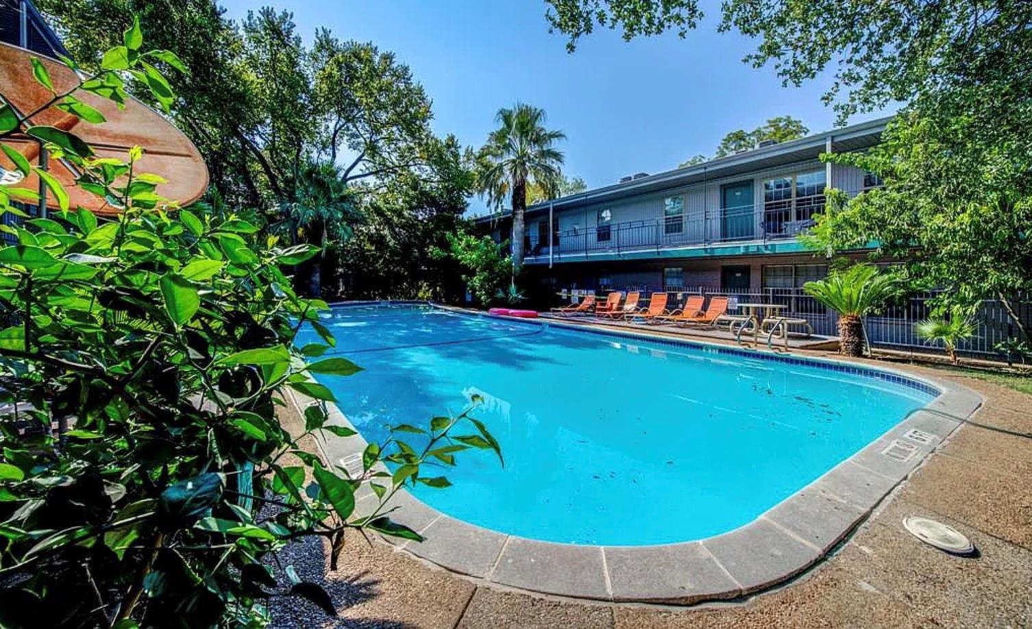 300 Crockett St # 209, Austin, TX 78704