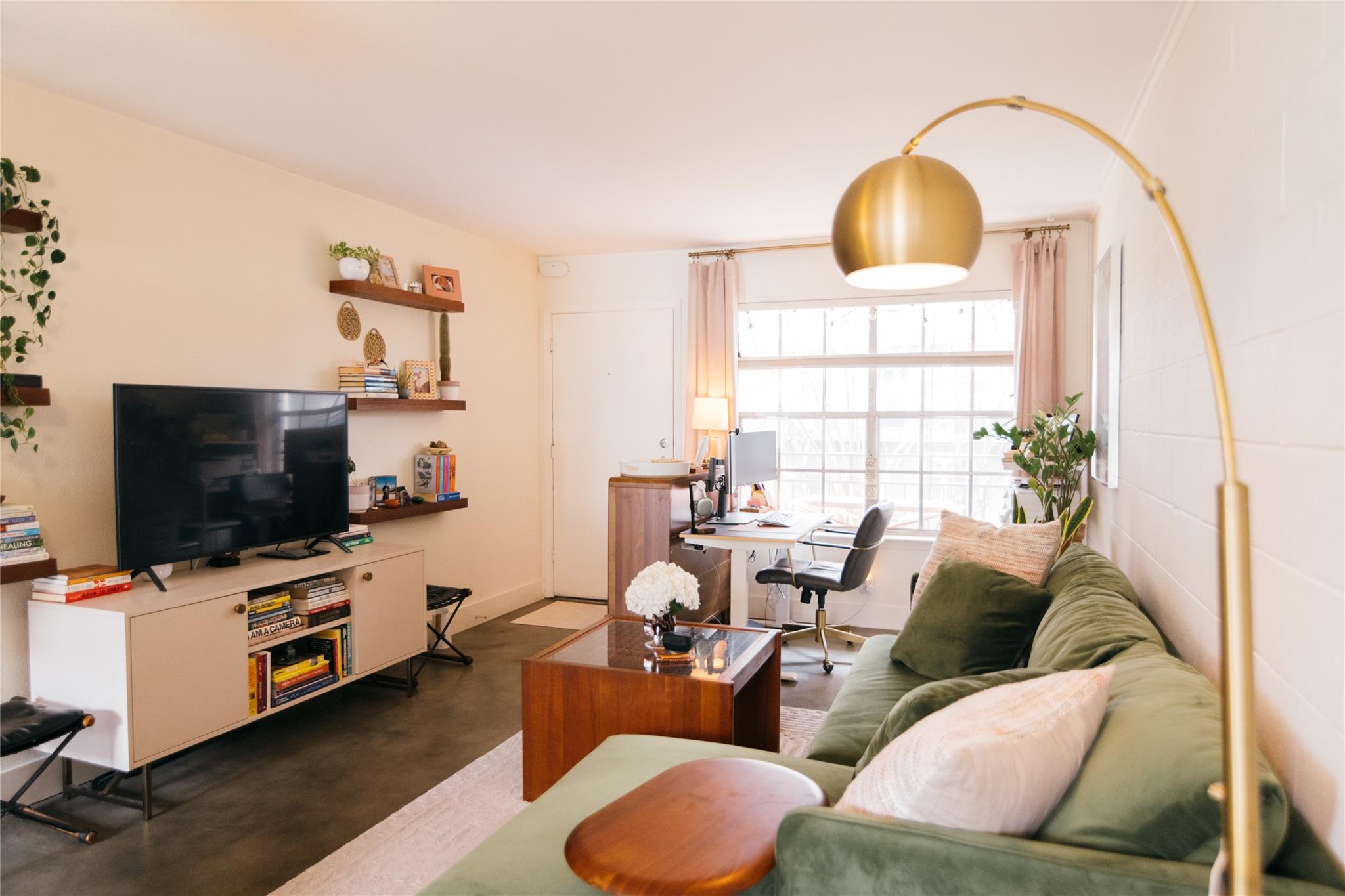 300 Crockett St # 209, Austin, TX 78704