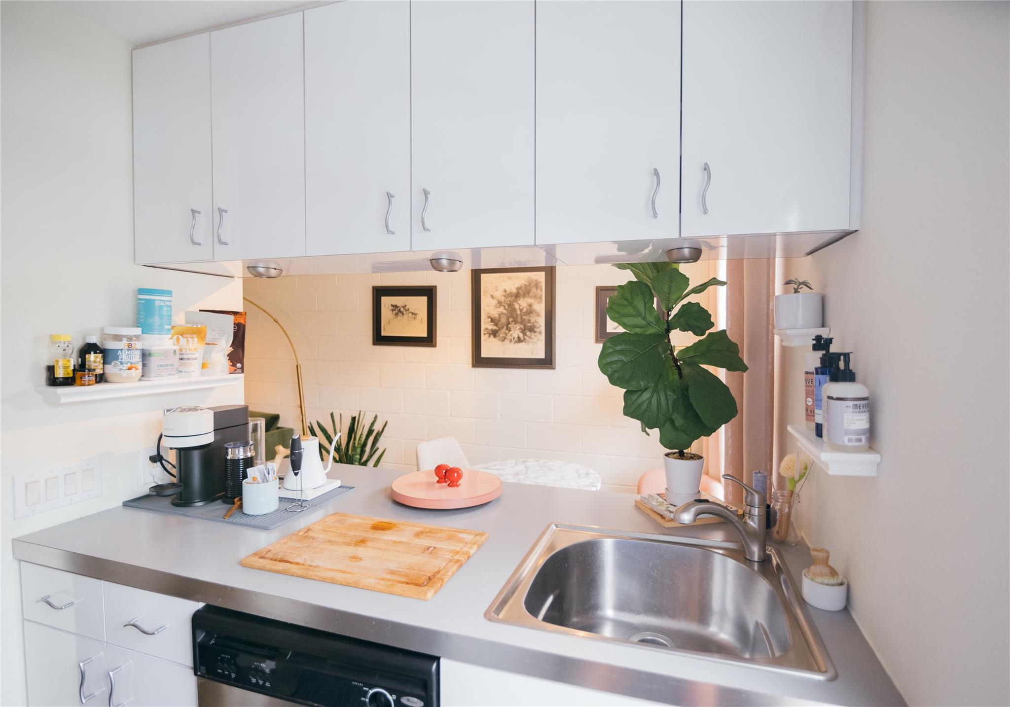 300 Crockett St # 209, Austin, TX 78704