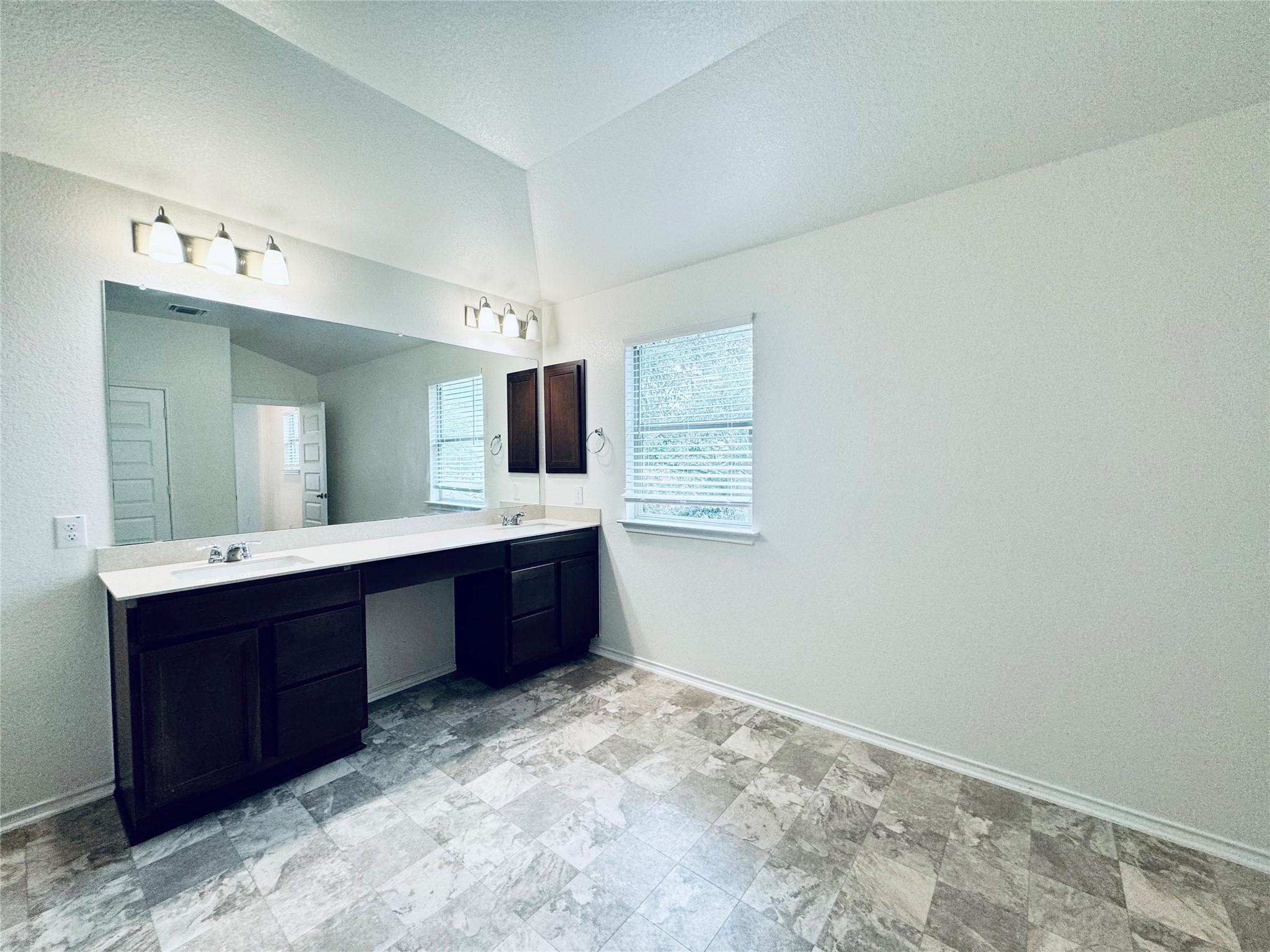 709 Jud Allen Way, Leander, TX 78641