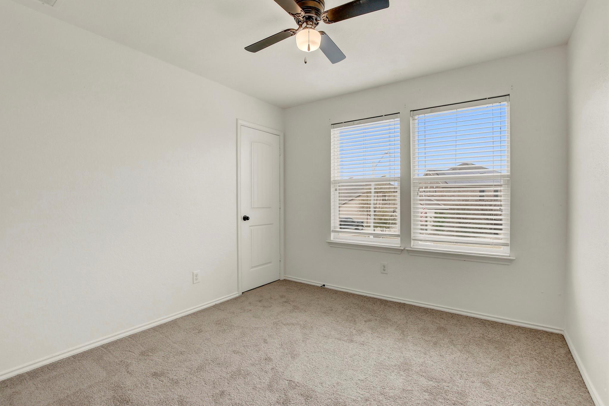 5933 Sardinia Dr, Round Rock, TX 78665