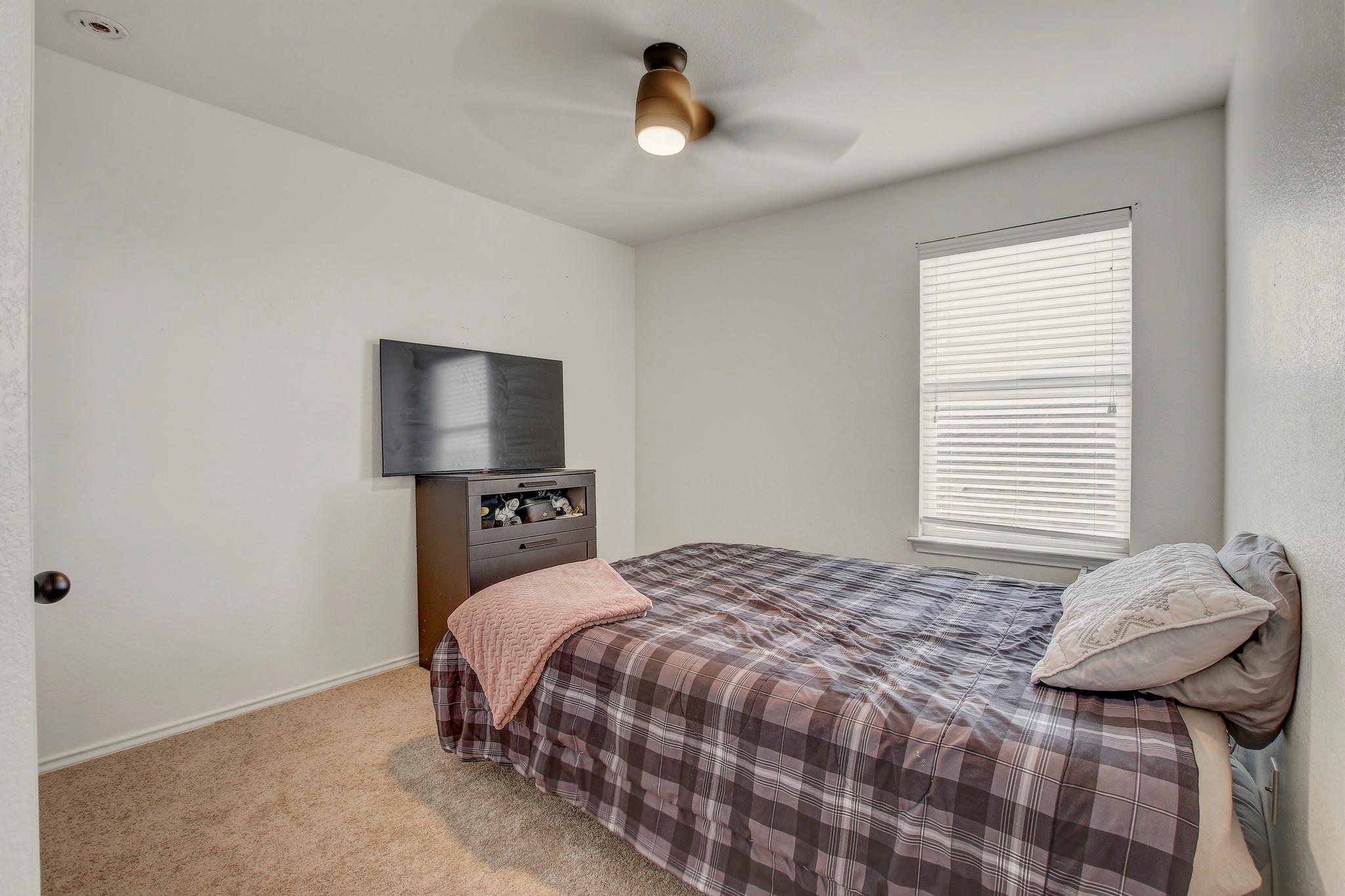 5933 Sardinia Dr, Round Rock, TX 78665