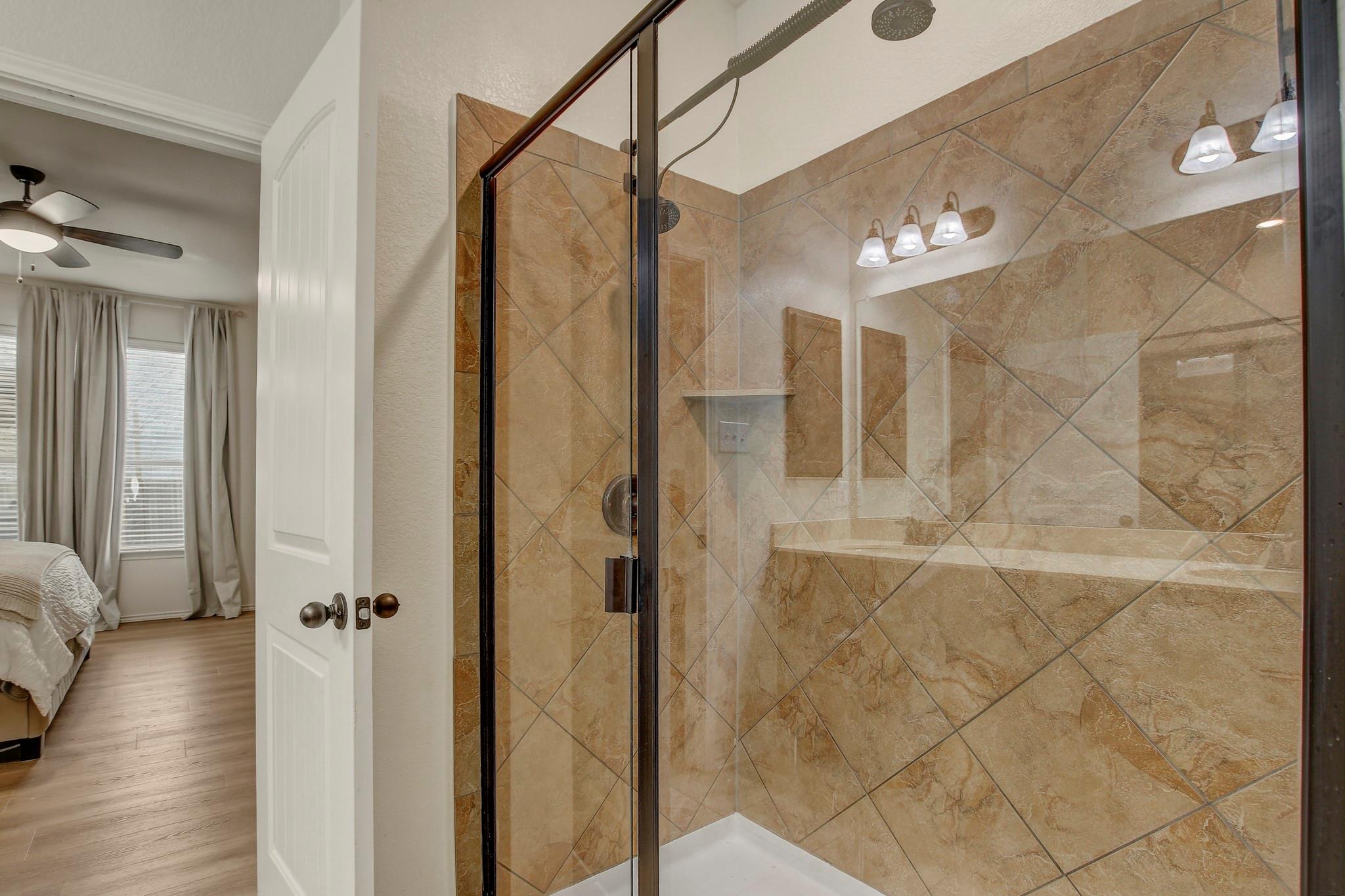 5933 Sardinia Dr, Round Rock, TX 78665