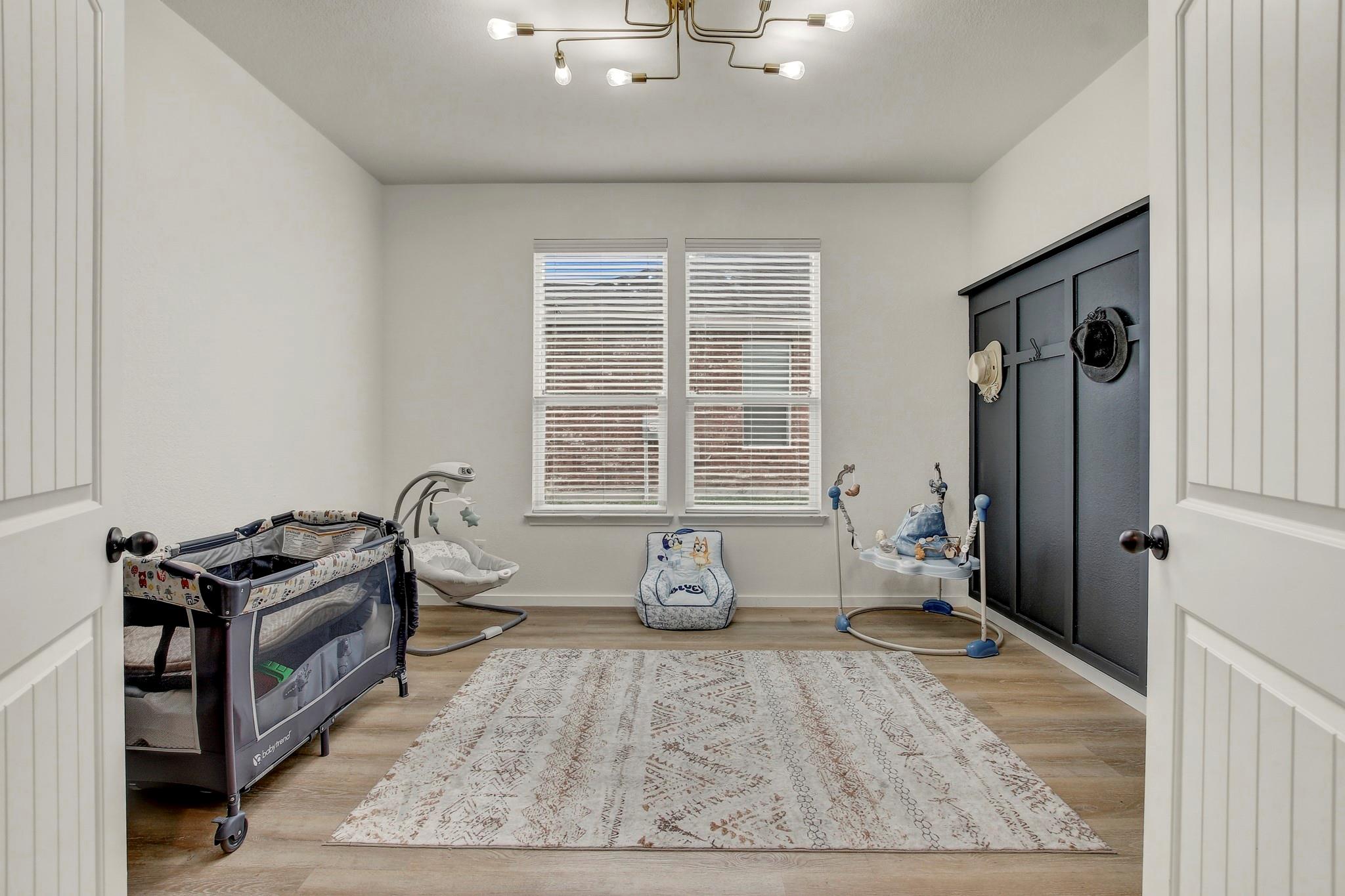 5933 Sardinia Dr, Round Rock, TX 78665