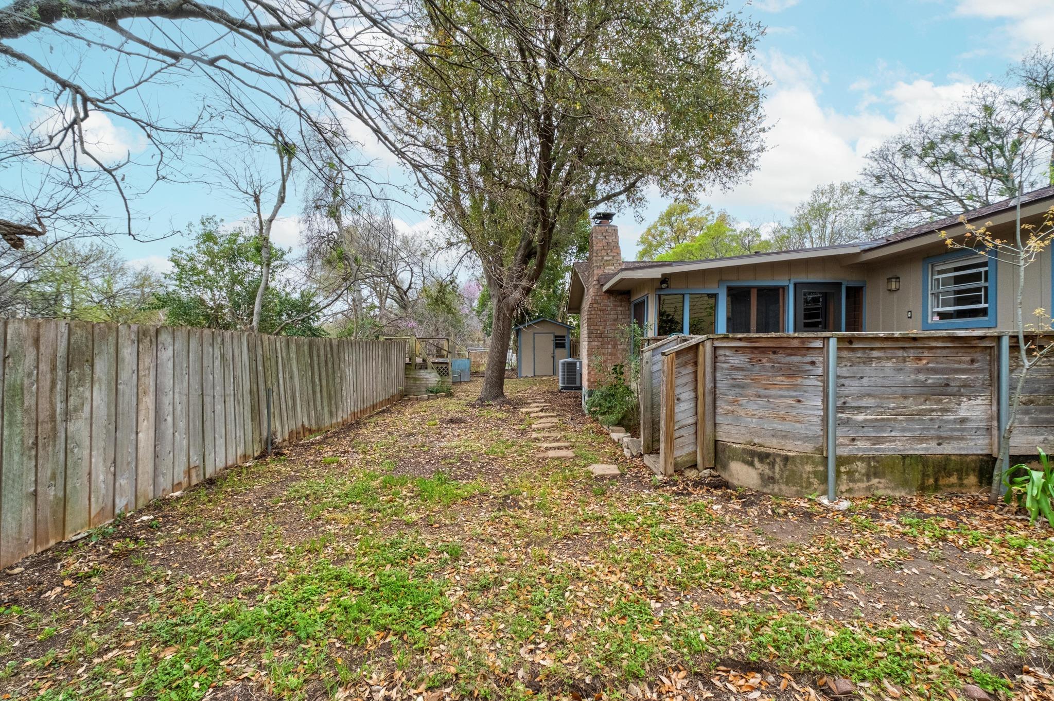 8911 Little Walnut Pkwy, Austin, TX 78758