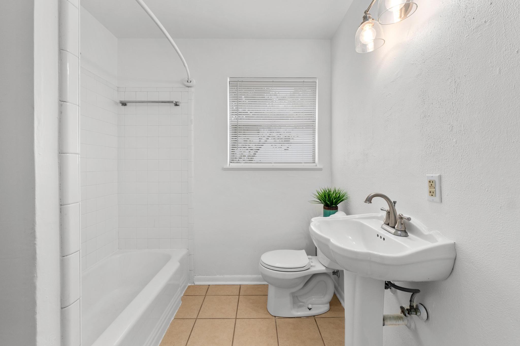 8911 Little Walnut Pkwy, Austin, TX 78758