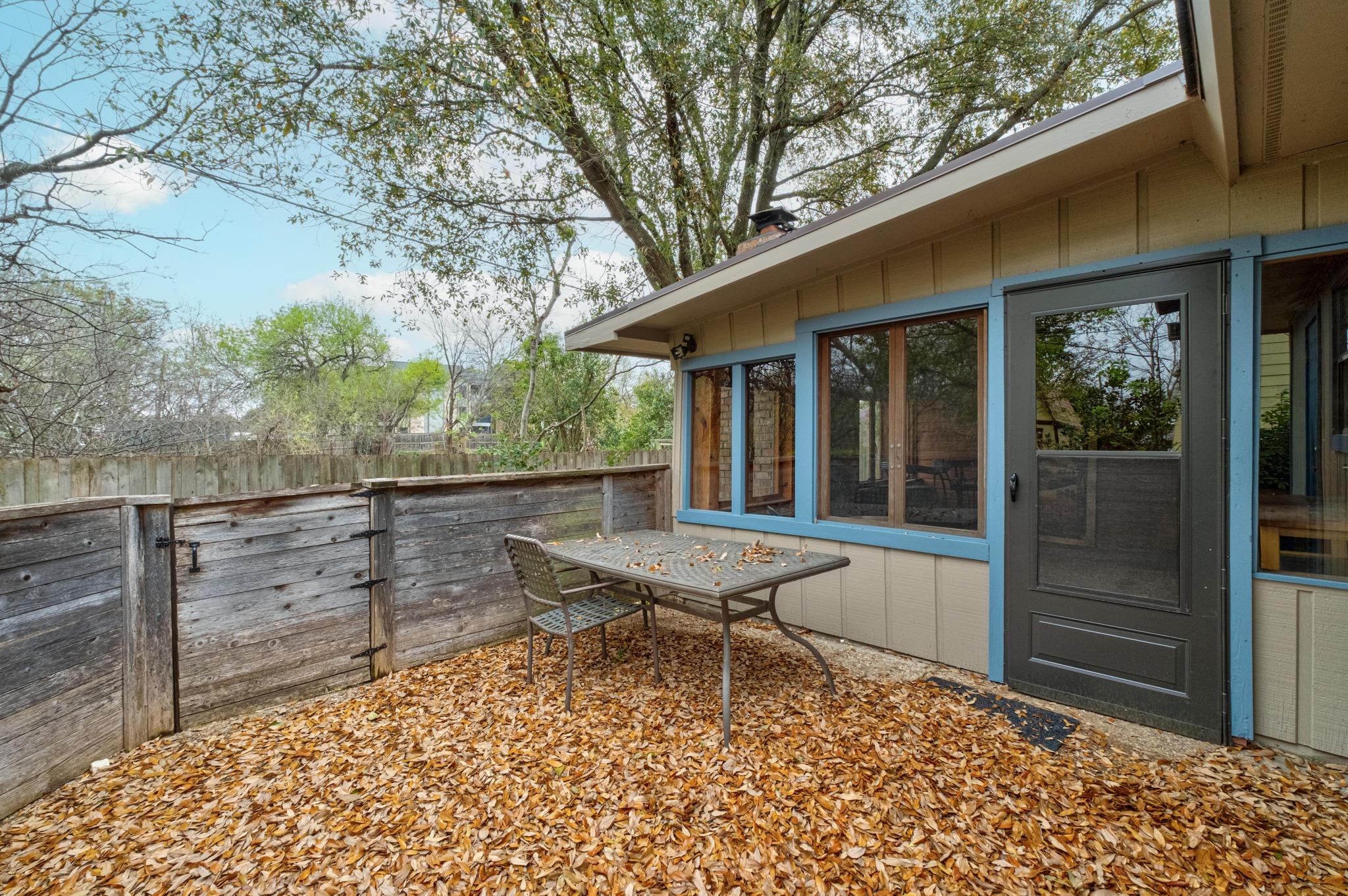 8911 Little Walnut Pkwy, Austin, TX 78758