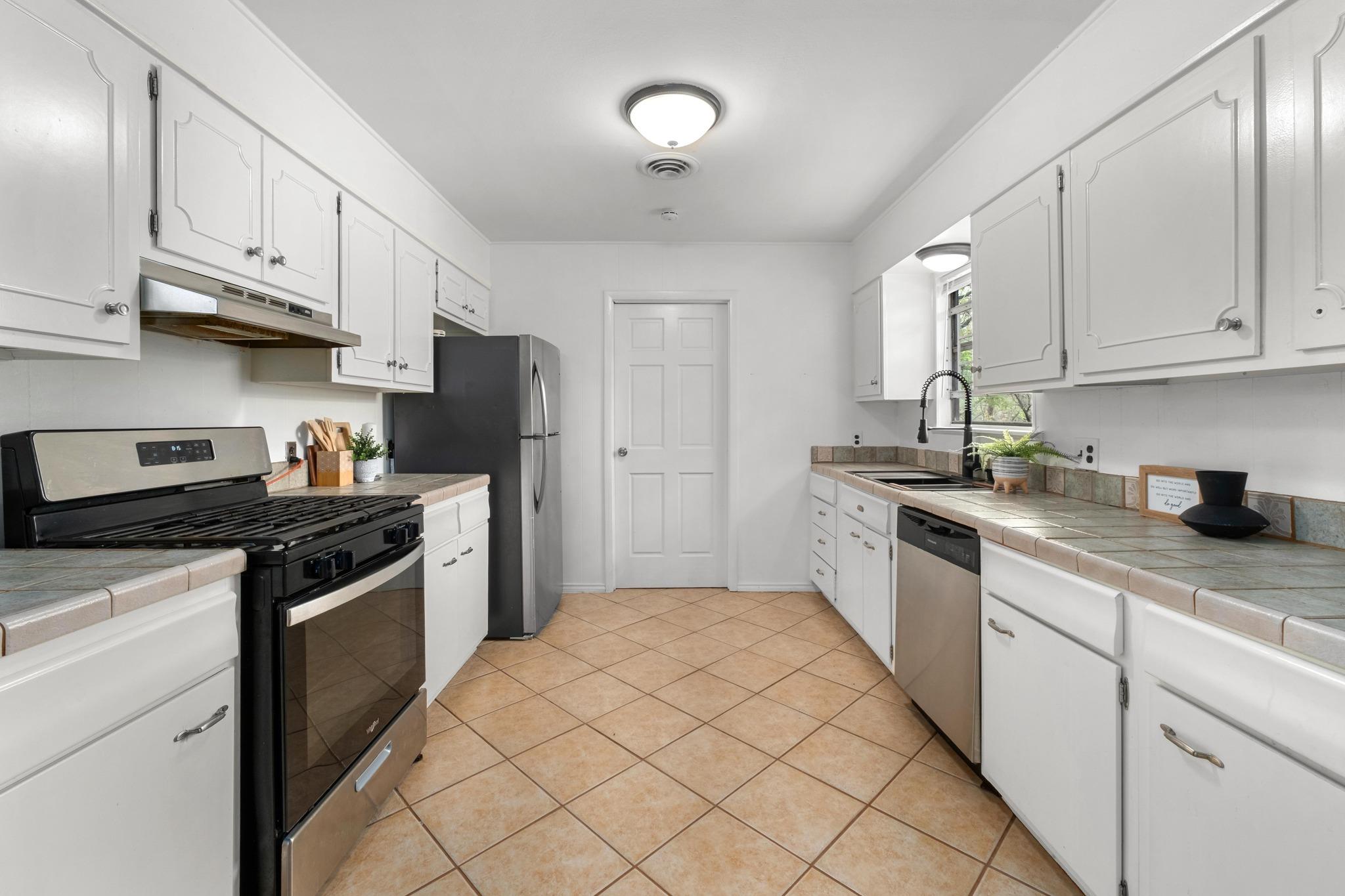 8911 Little Walnut Pkwy, Austin, TX 78758