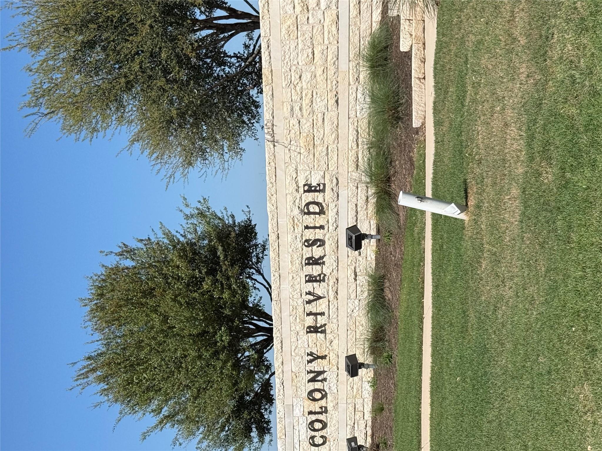 131 Patrick Herndon Dr, Bastrop, TX 78602