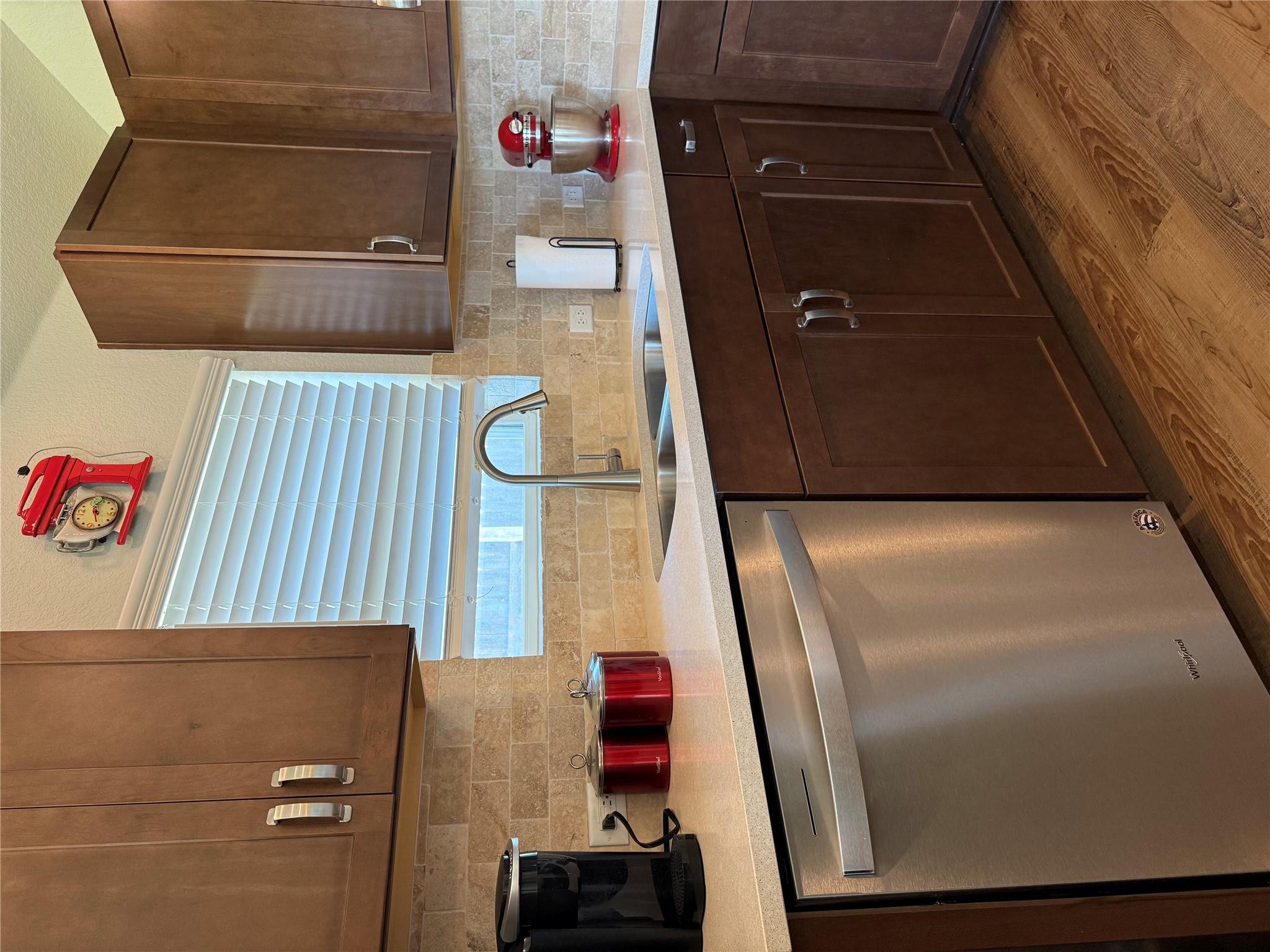 131 Patrick Herndon Dr, Bastrop, TX 78602