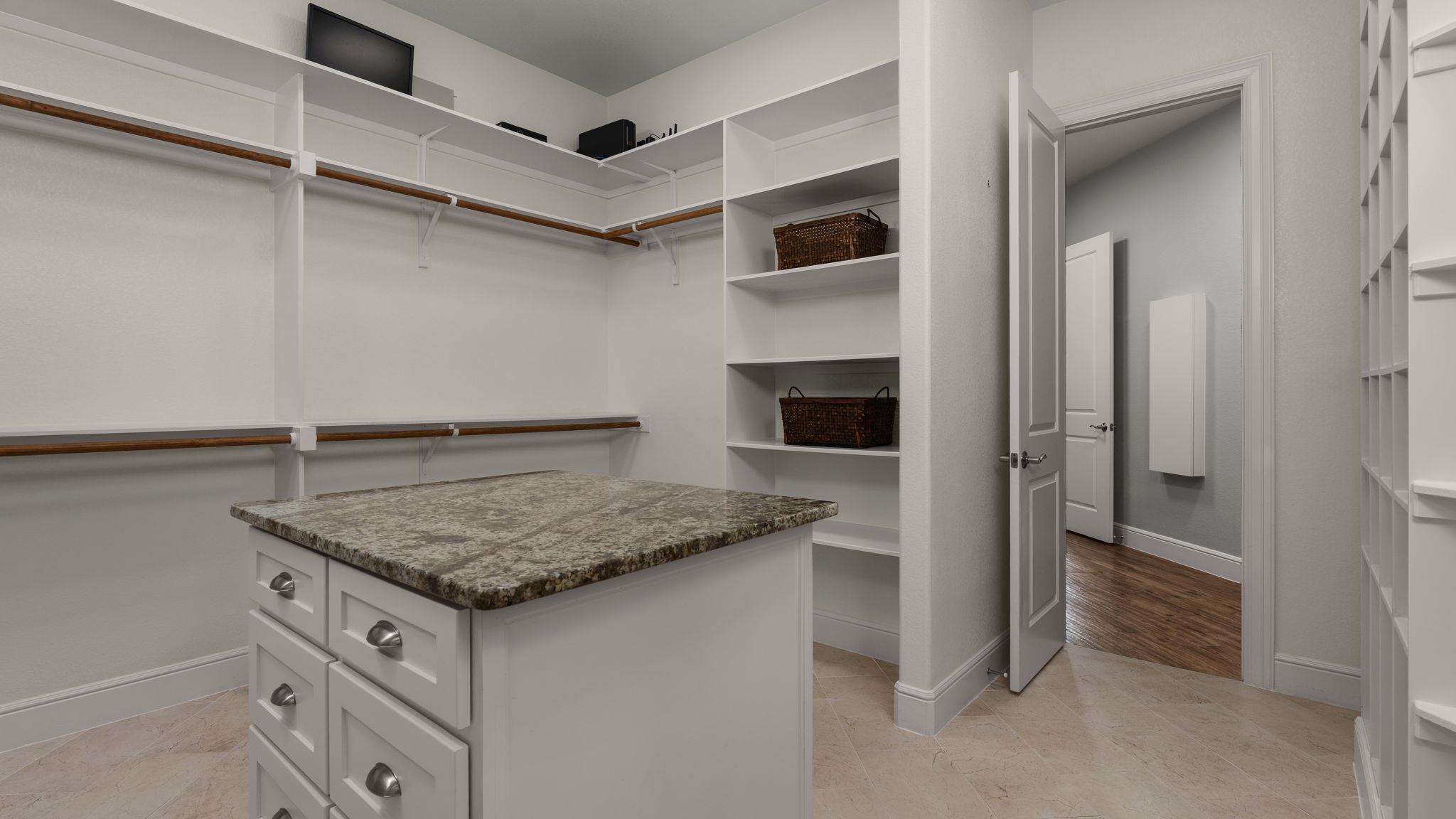 250 Sandy Creek Cv, Driftwood, TX 78619