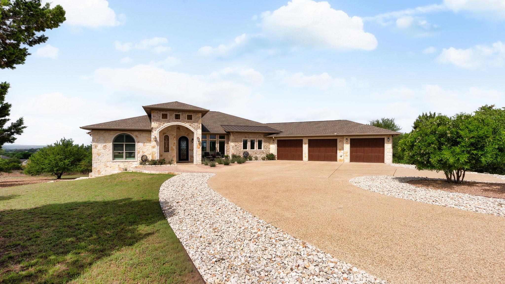 250 Sandy Creek Cv, Driftwood, TX 78619