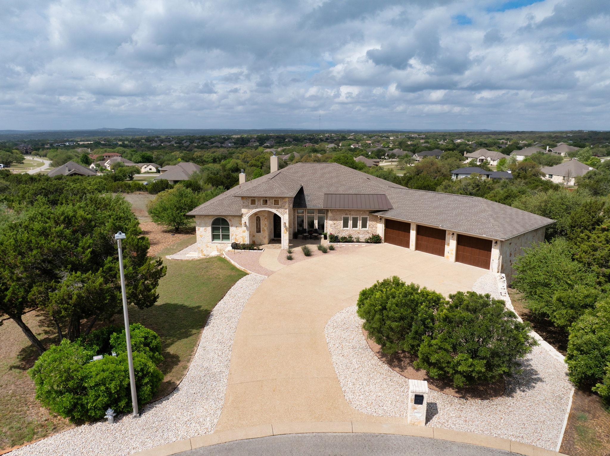 250 Sandy Creek Cv, Driftwood, TX 78619