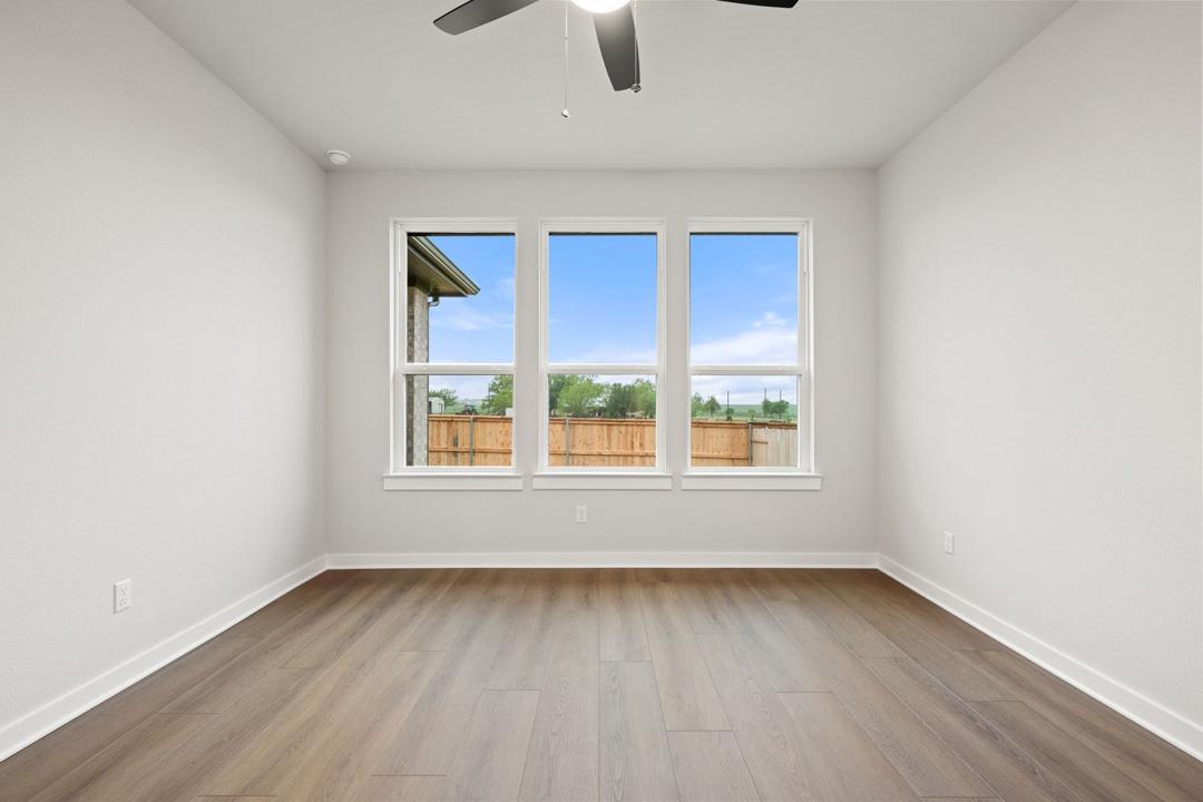 204 Bloomington Loop, Hutto, TX 78634