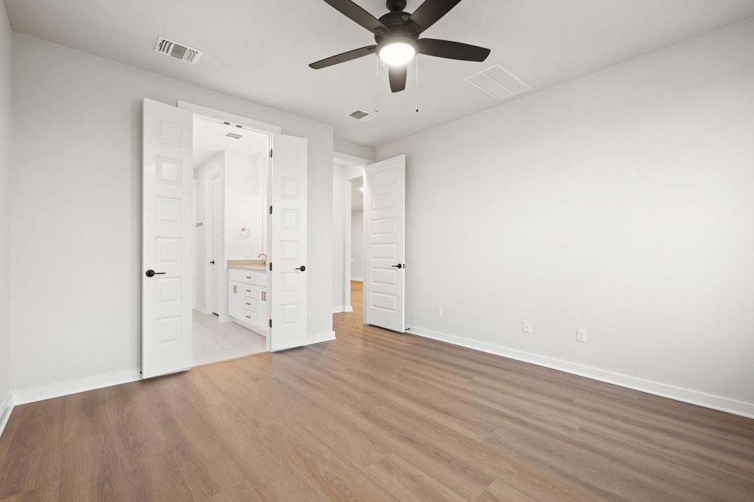 204 Bloomington Loop, Hutto, TX 78634