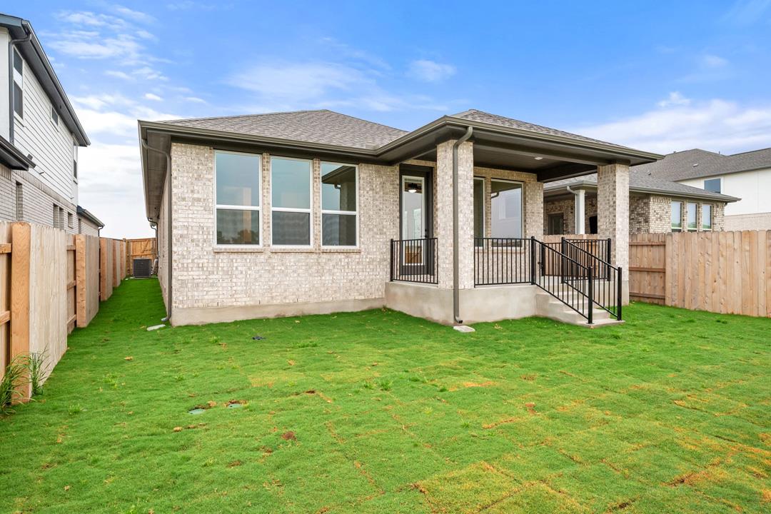 204 Bloomington Loop, Hutto, TX 78634