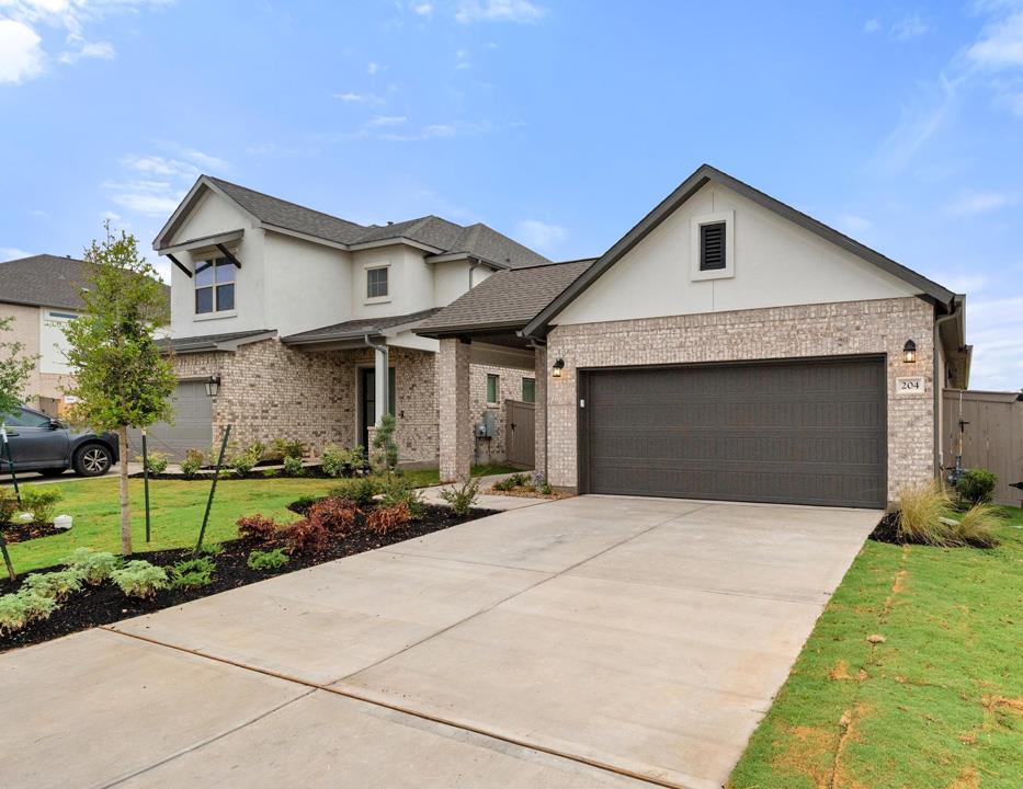 204 Bloomington Loop, Hutto, TX 78634