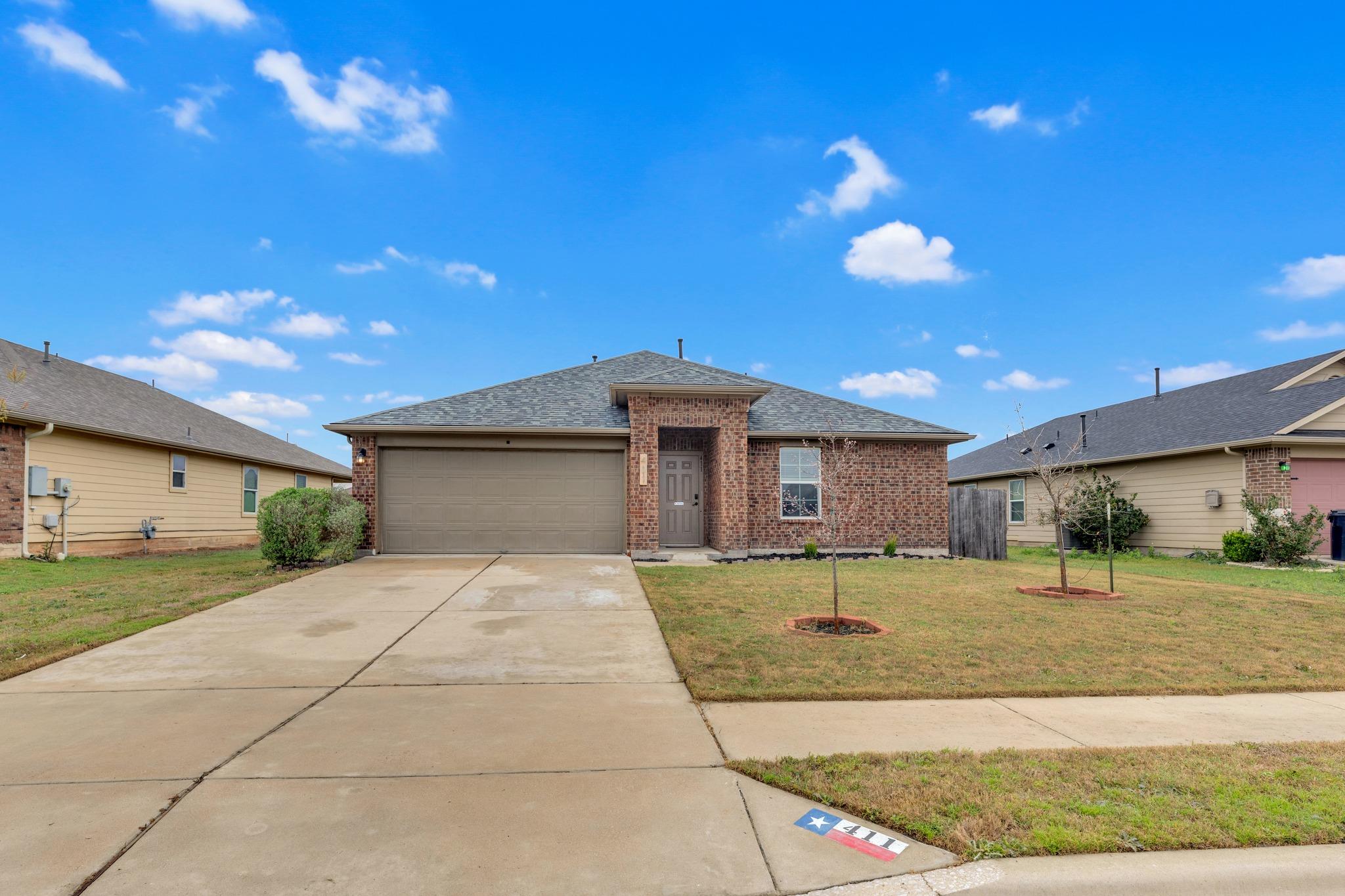 411 Camellia Dr, Hutto, TX 78634