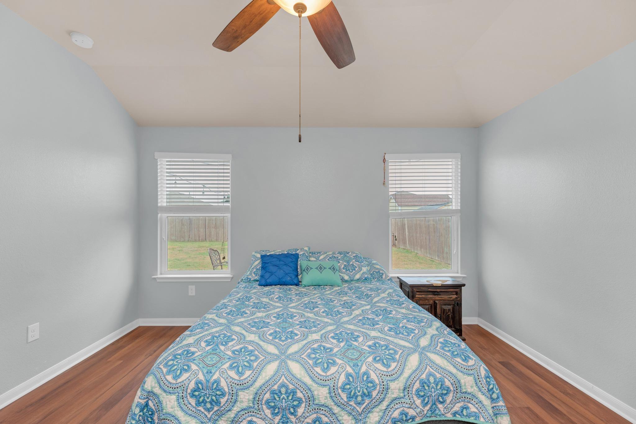 411 Camellia Dr, Hutto, TX 78634