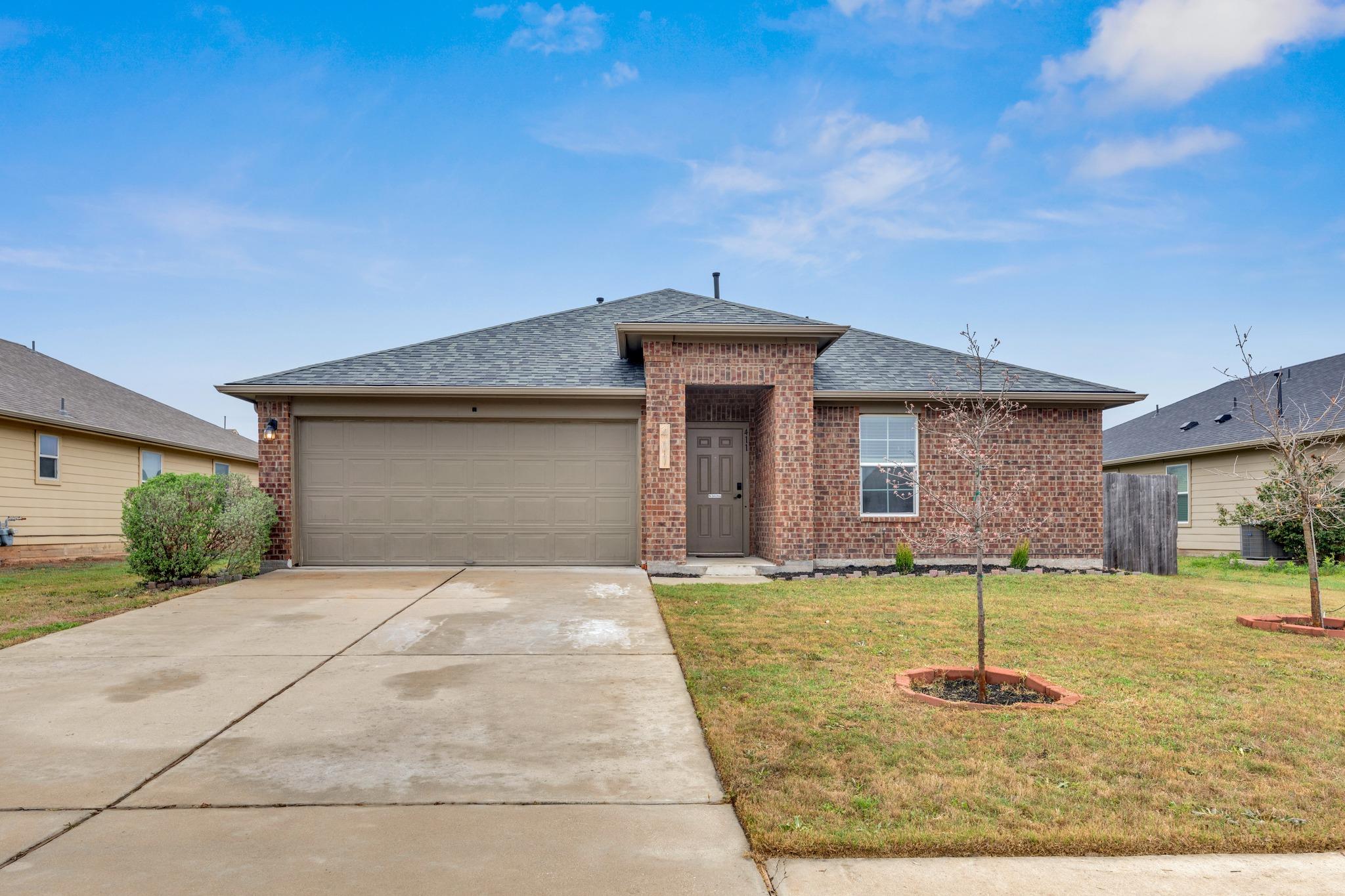 411 Camellia Dr, Hutto, TX 78634