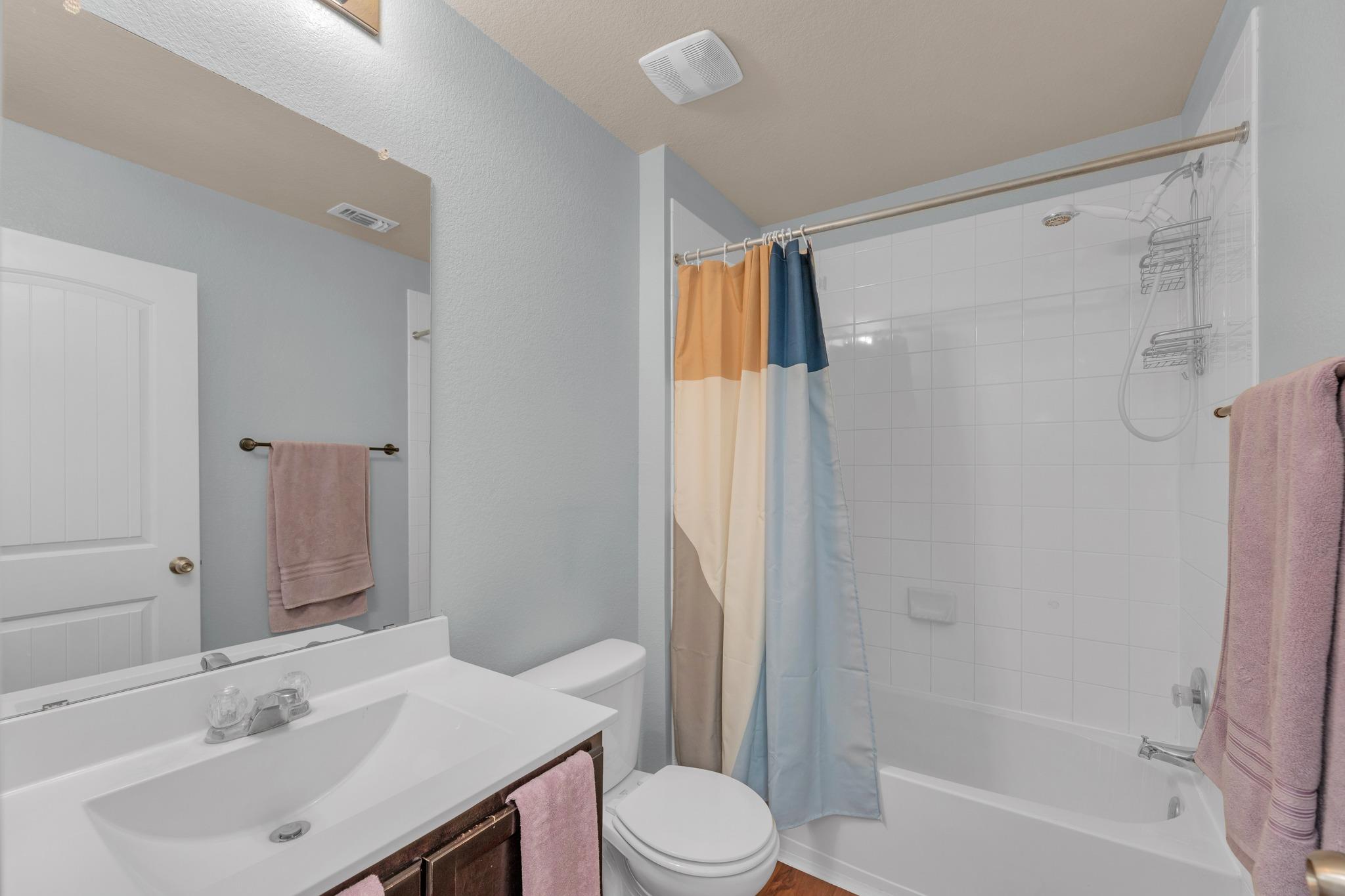 411 Camellia Dr, Hutto, TX 78634