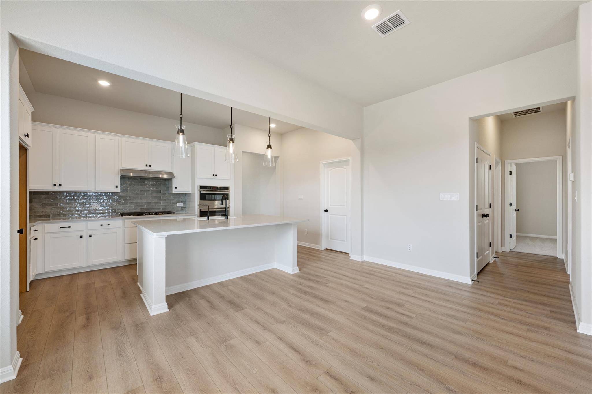 12709 Raven Meadow Dr, Buda, TX 78610