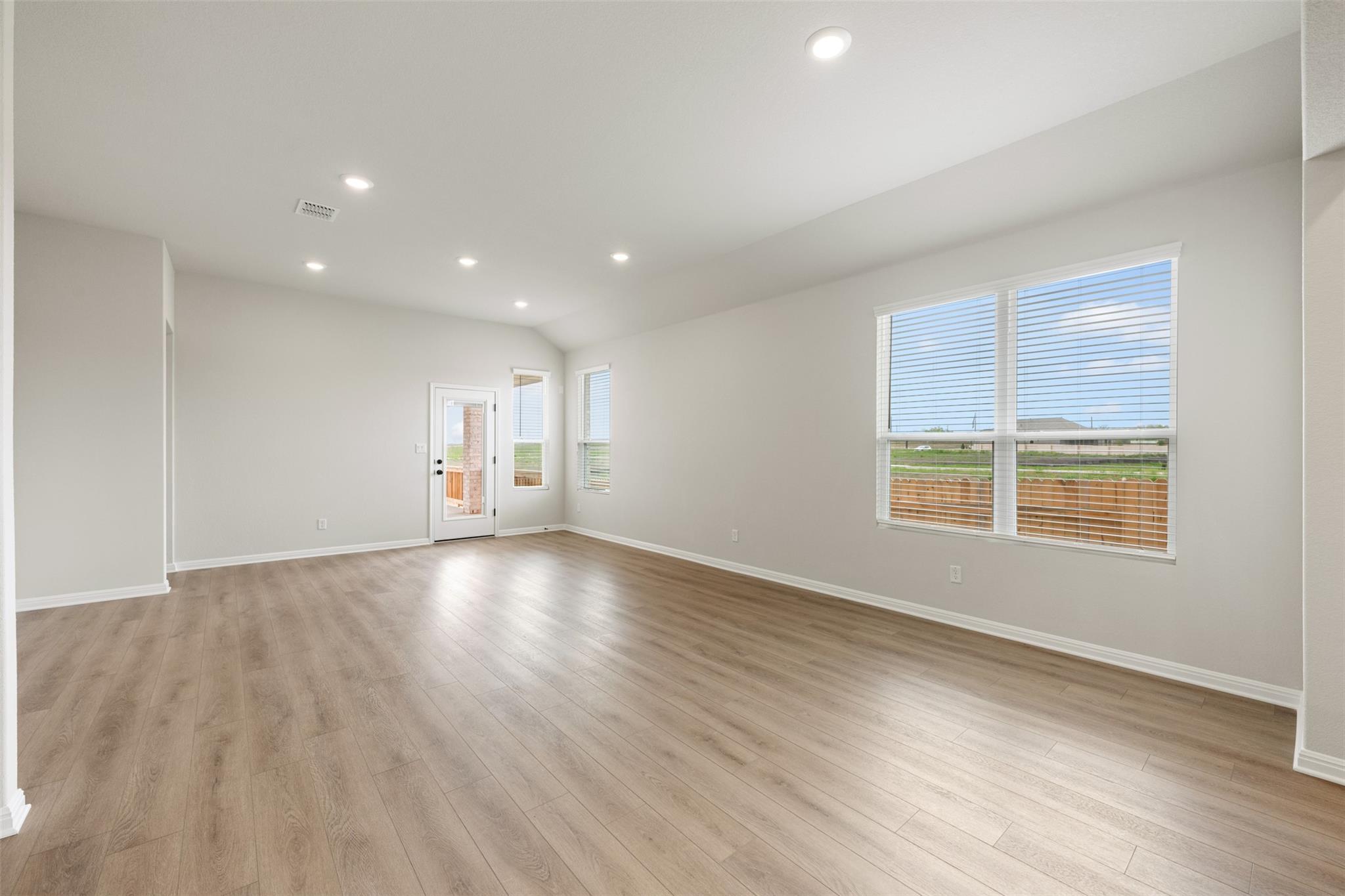 12709 Raven Meadow Dr, Buda, TX 78610