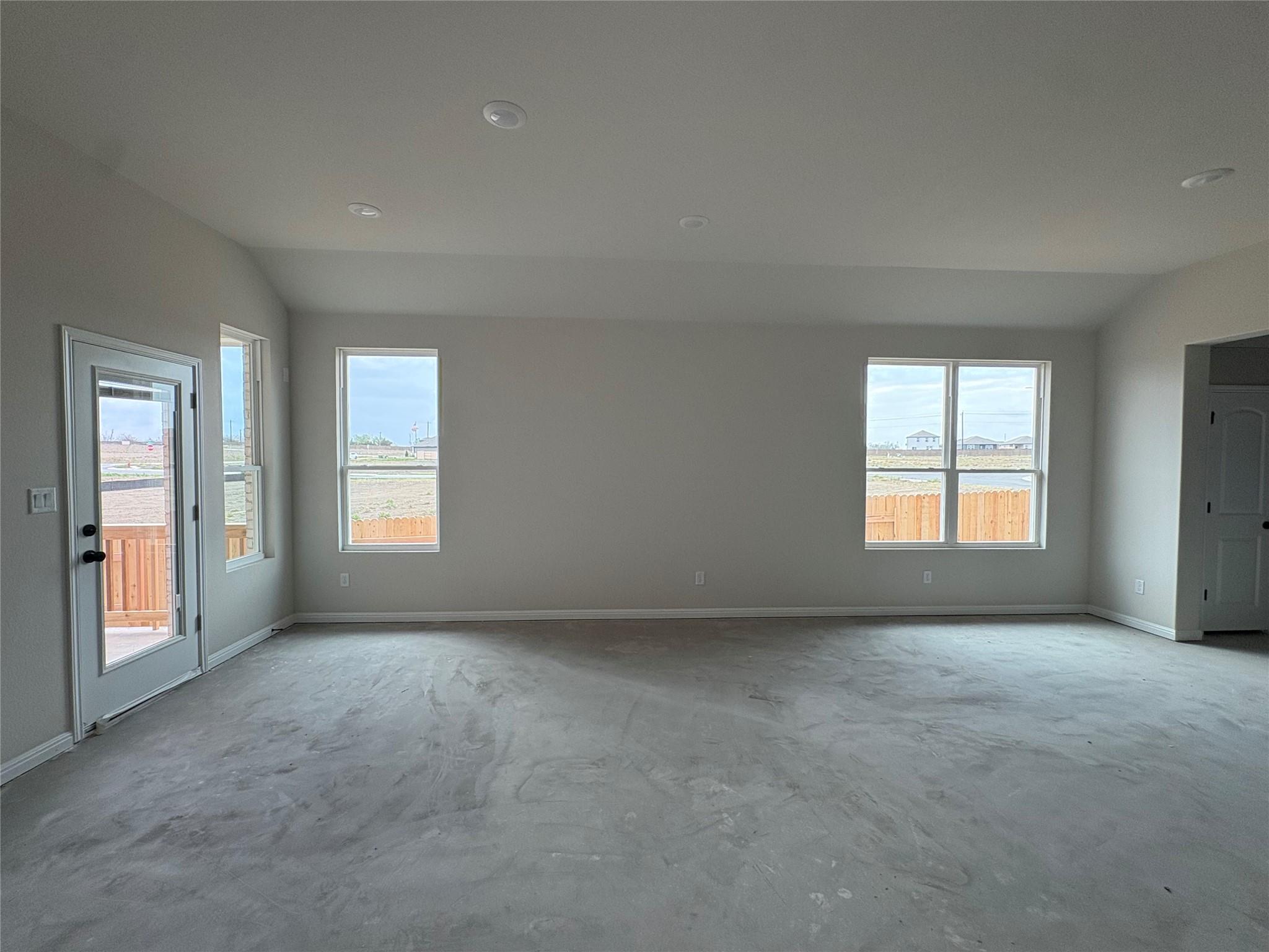 12709 Raven Meadow Dr, Buda, TX 78610