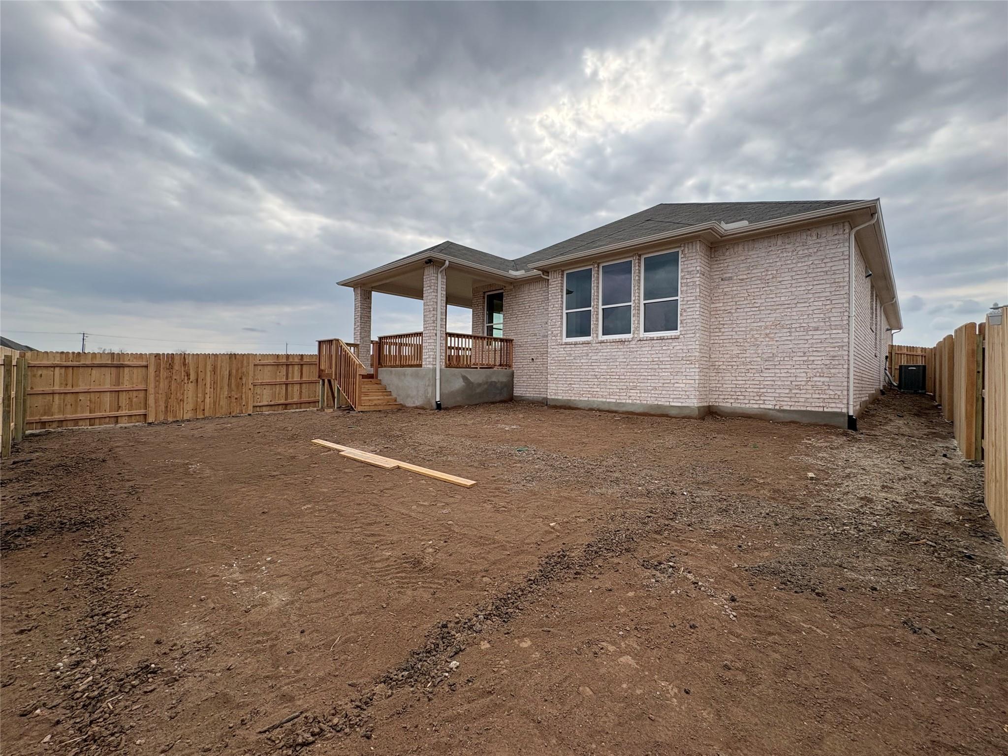 12709 Raven Meadow Dr, Buda, TX 78610