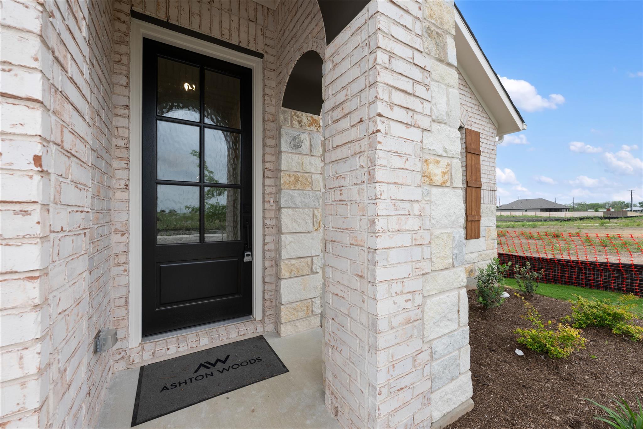 12709 Raven Meadow Dr, Buda, TX 78610