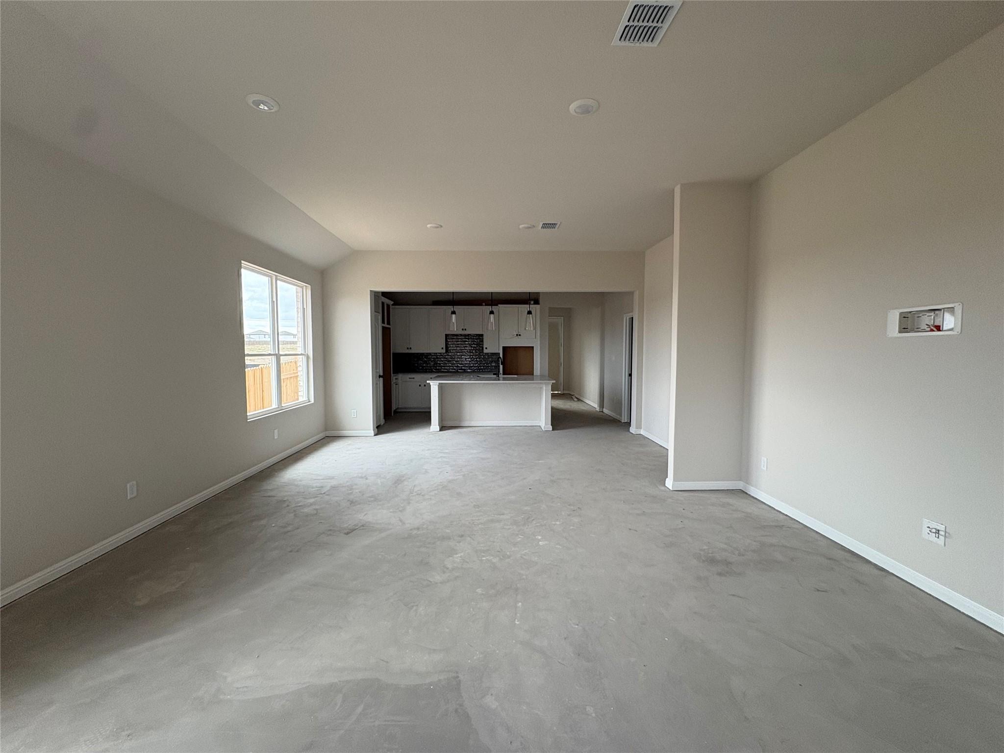 12709 Raven Meadow Dr, Buda, TX 78610