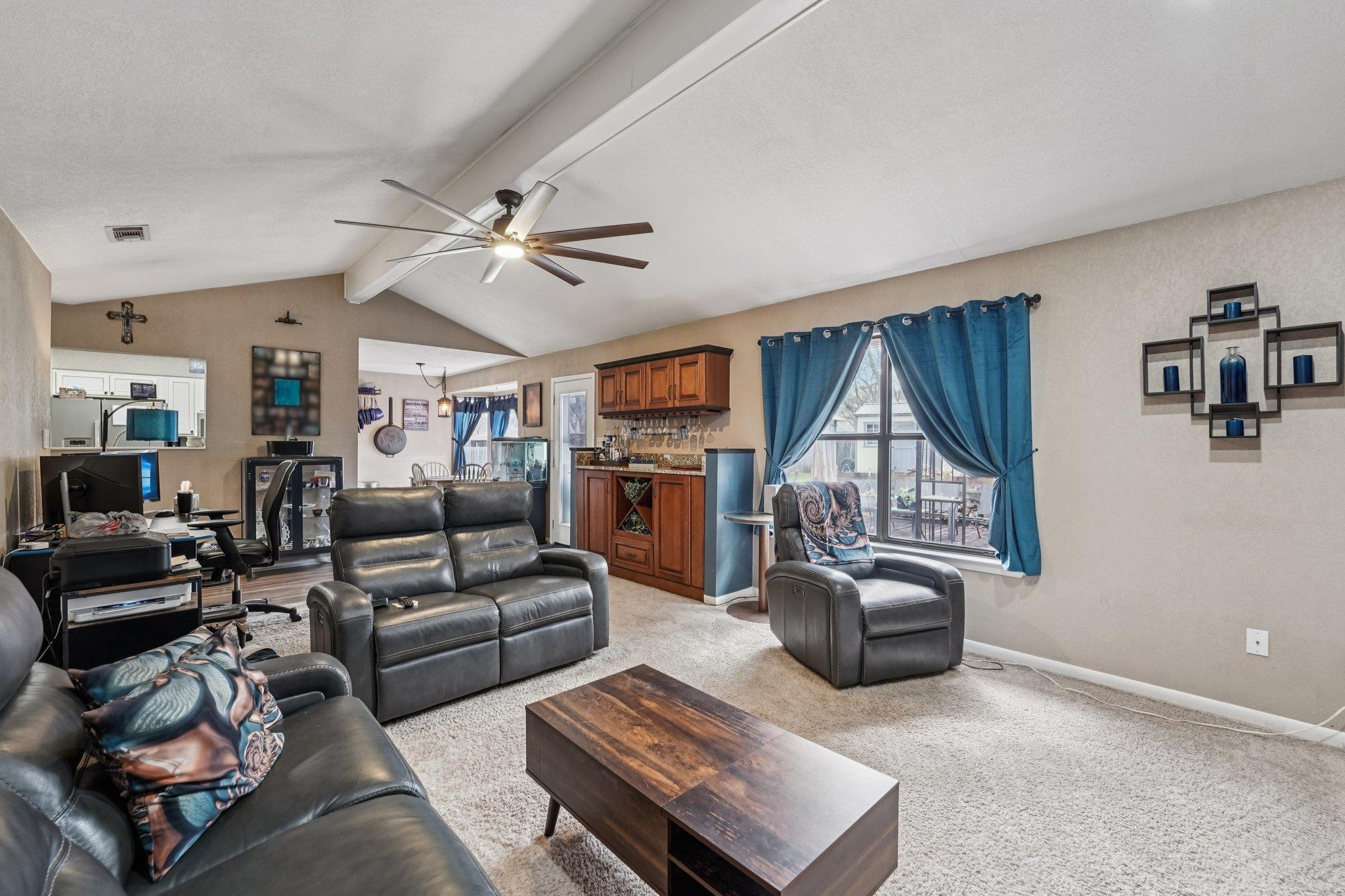 1121 Bootys Crossing Rd, Georgetown, TX 78628