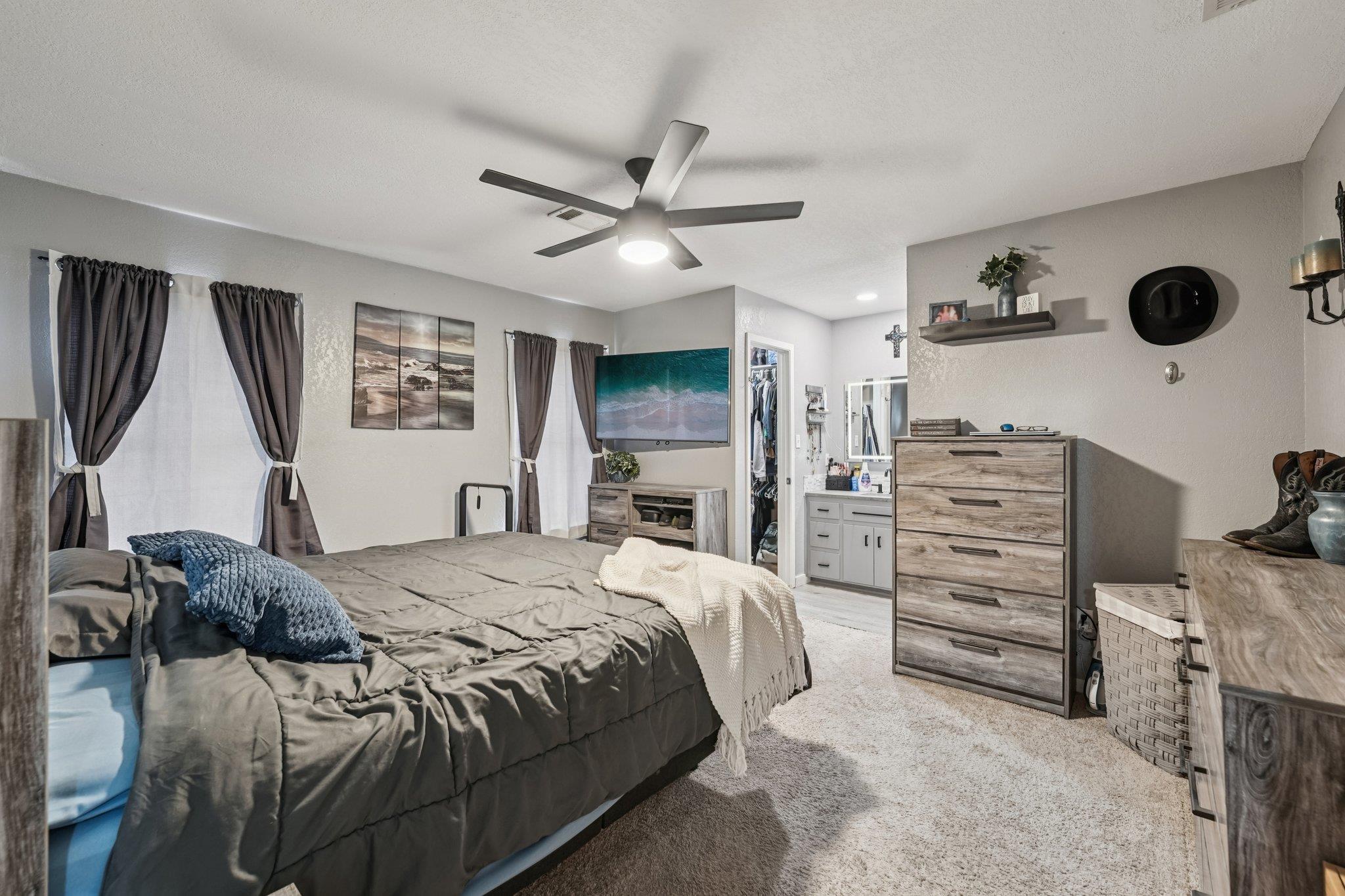 1121 Bootys Crossing Rd, Georgetown, TX 78628