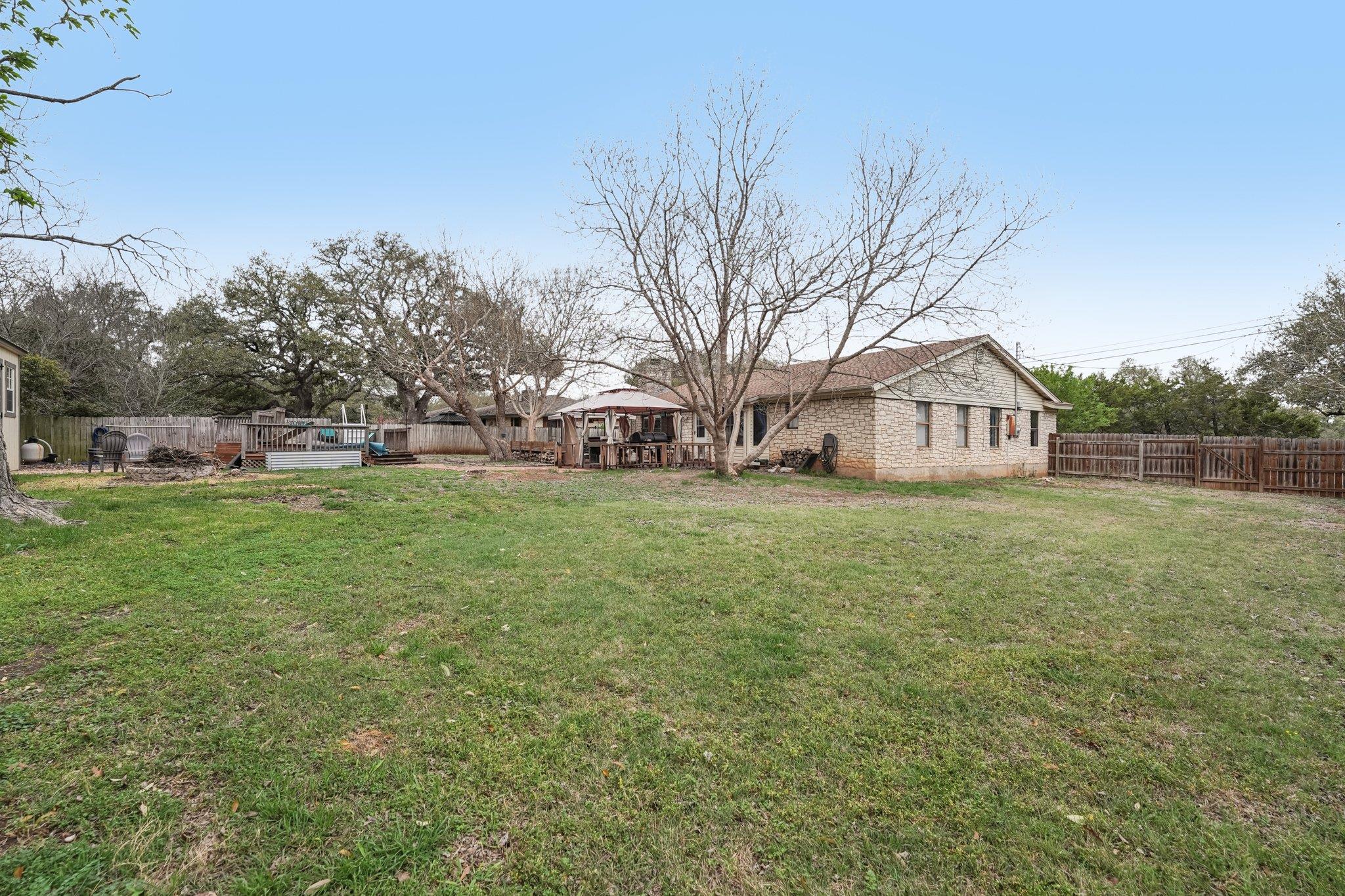 1121 Bootys Crossing Rd, Georgetown, TX 78628