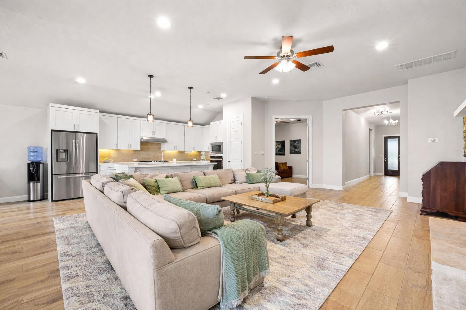 228 Helena Ln, Kyle, TX 78640