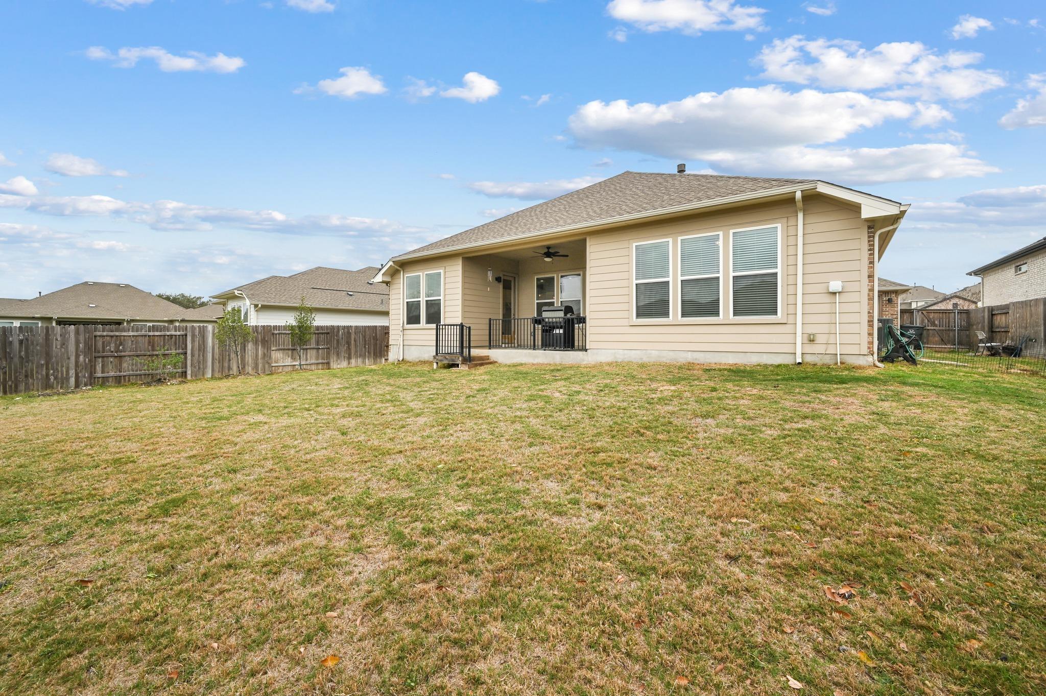 228 Helena Ln, Kyle, TX 78640