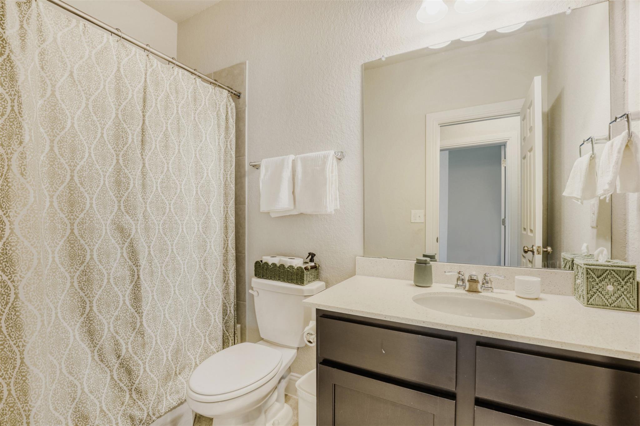 9824 Evening Canopy Dr, Manor, TX 78653