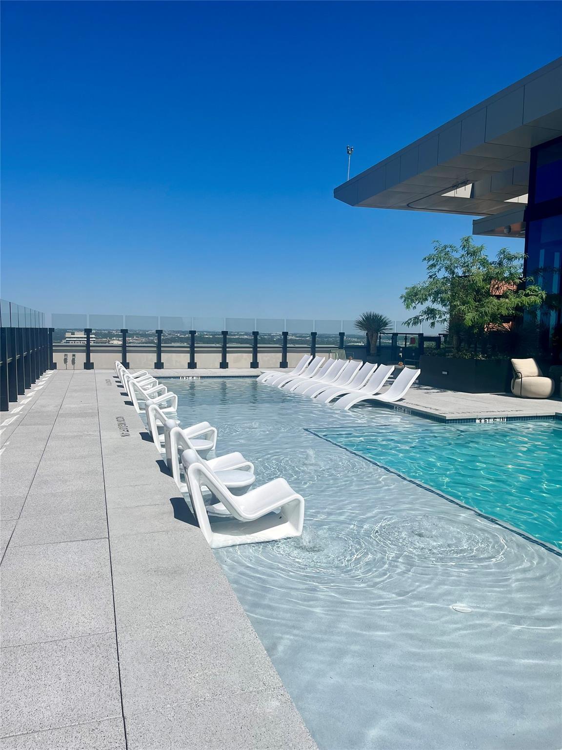 84 East Ave # 2807, Austin, TX 78701