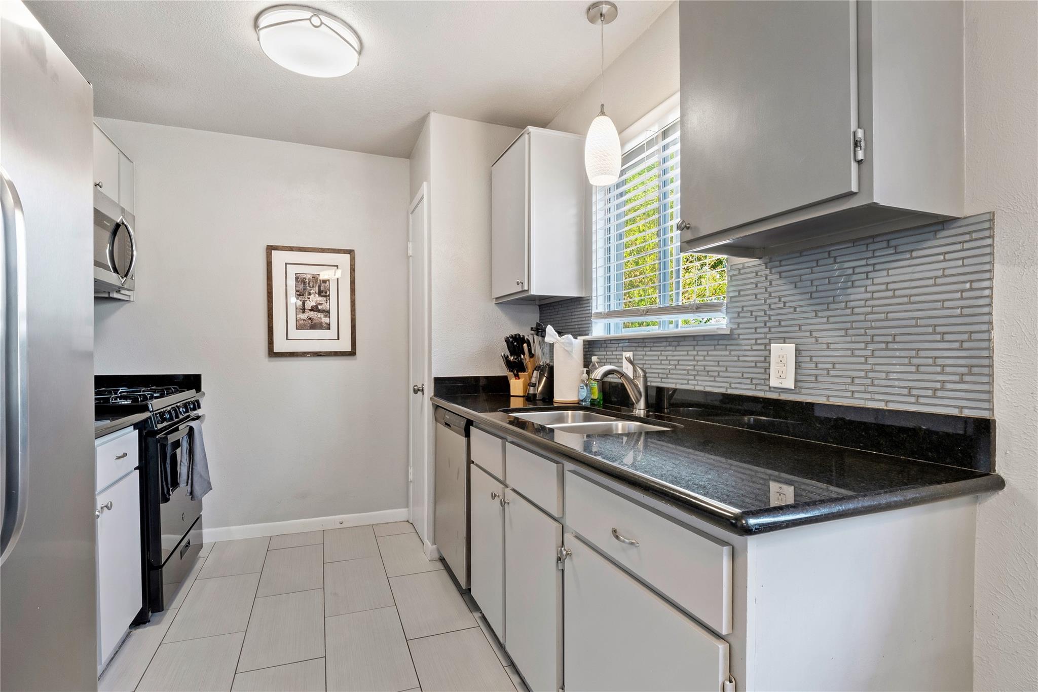 7203 Barnsdale Way, Austin, TX 78745