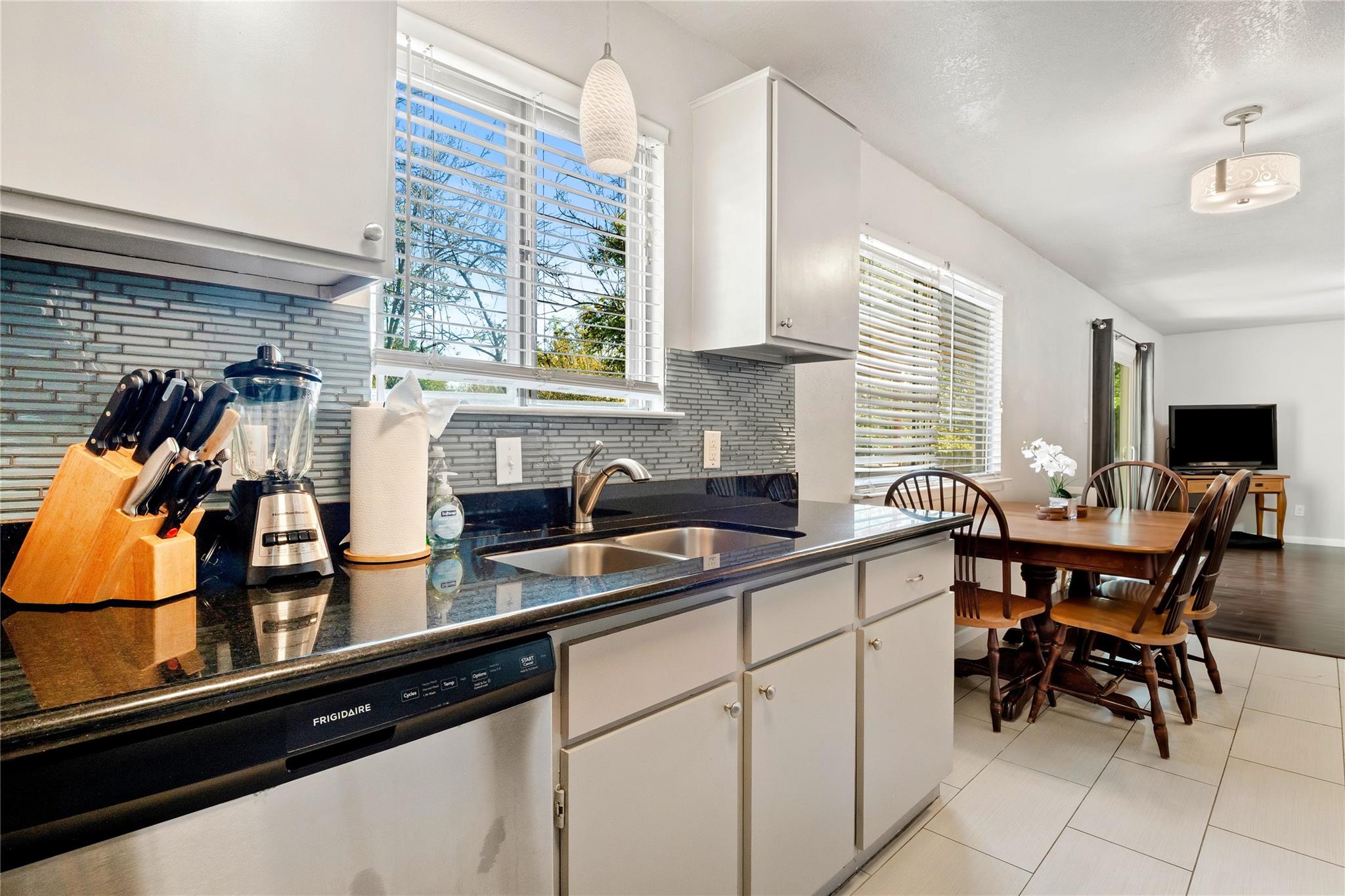 7203 Barnsdale Way, Austin, TX 78745