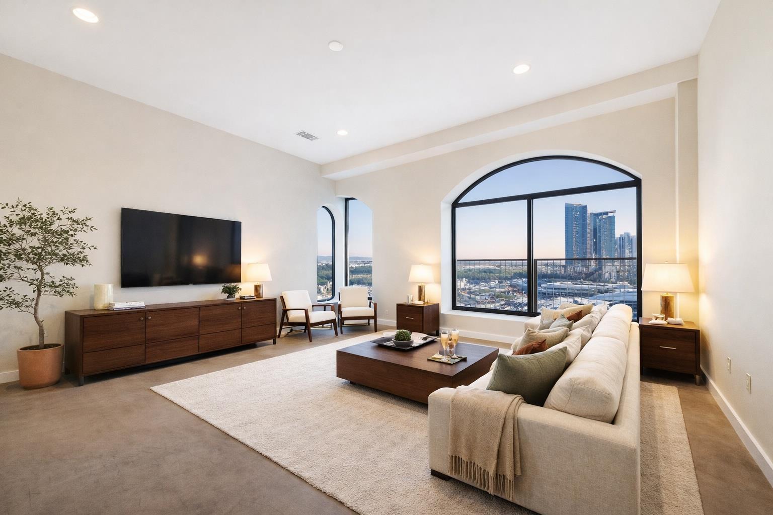 507 Sabine St # 707, Austin, TX 78701