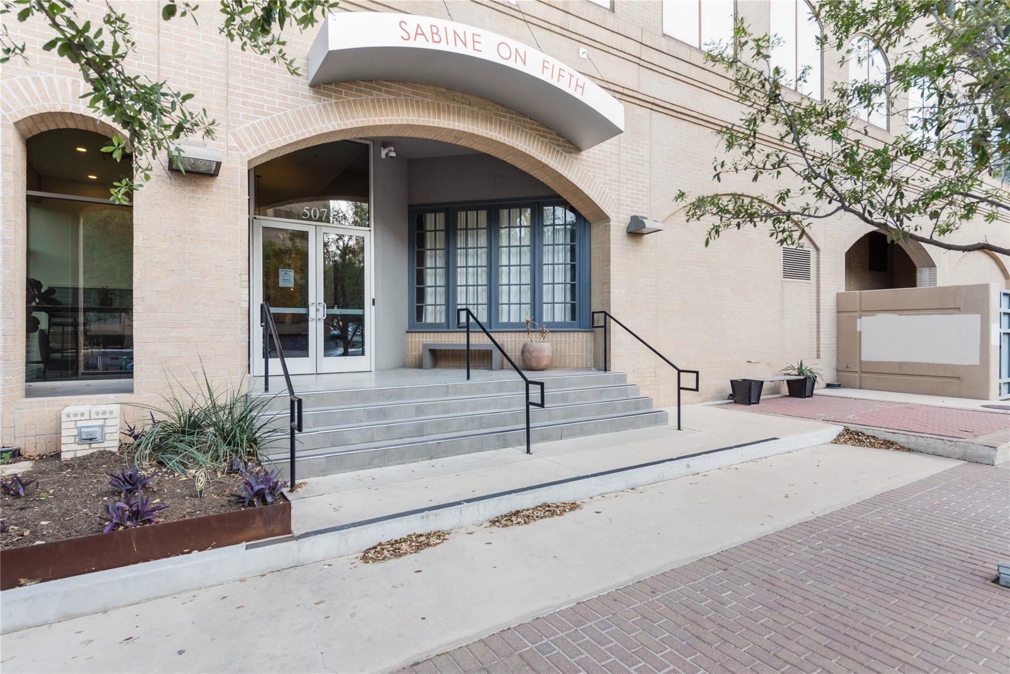 507 Sabine St # 707, Austin, TX 78701