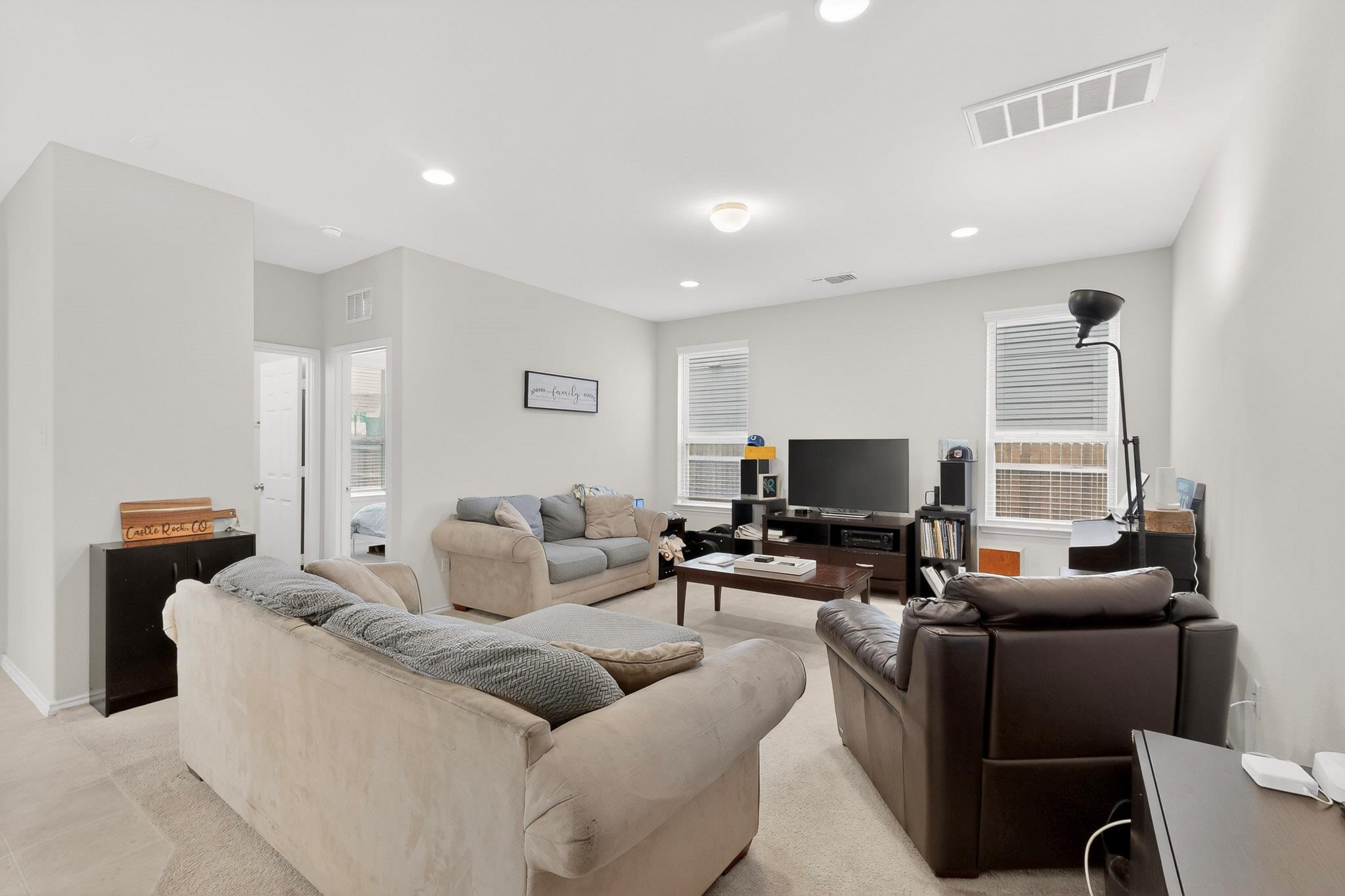 262 Zuma Dr, Liberty Hill, TX 78642