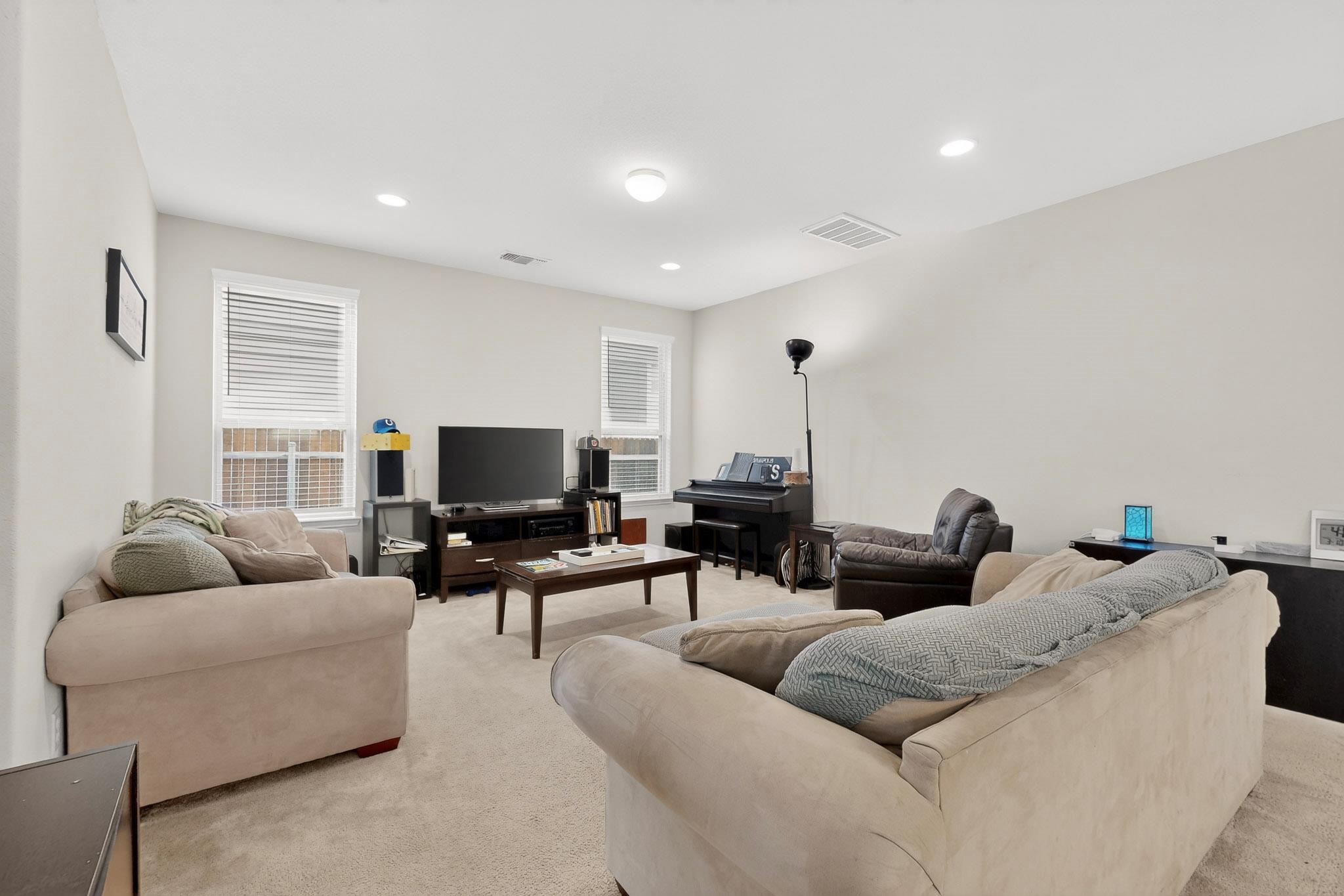 262 Zuma Dr, Liberty Hill, TX 78642