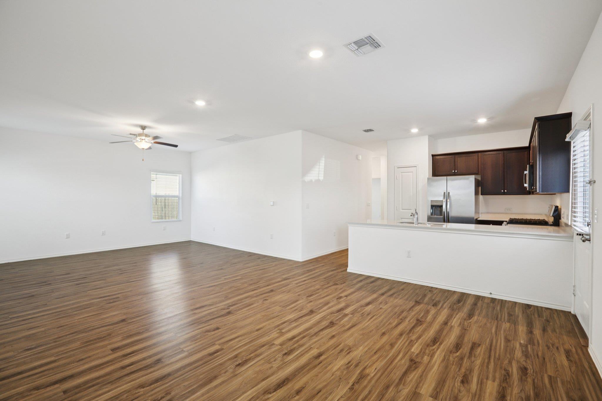 15312 Sweet Mimosa Dr, Del Valle, TX 78617