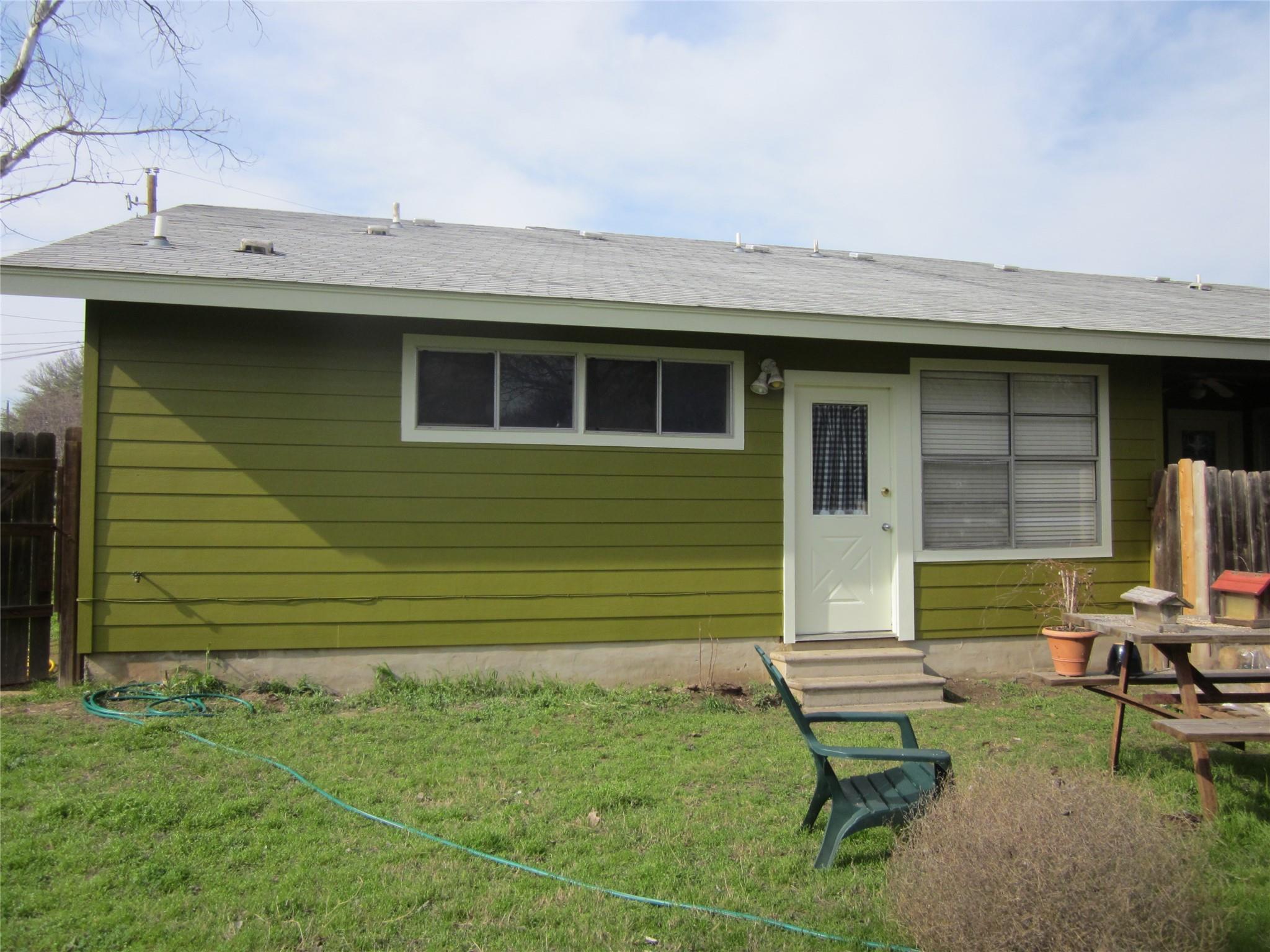 102 Verna Spur # B, Georgetown, TX 78628