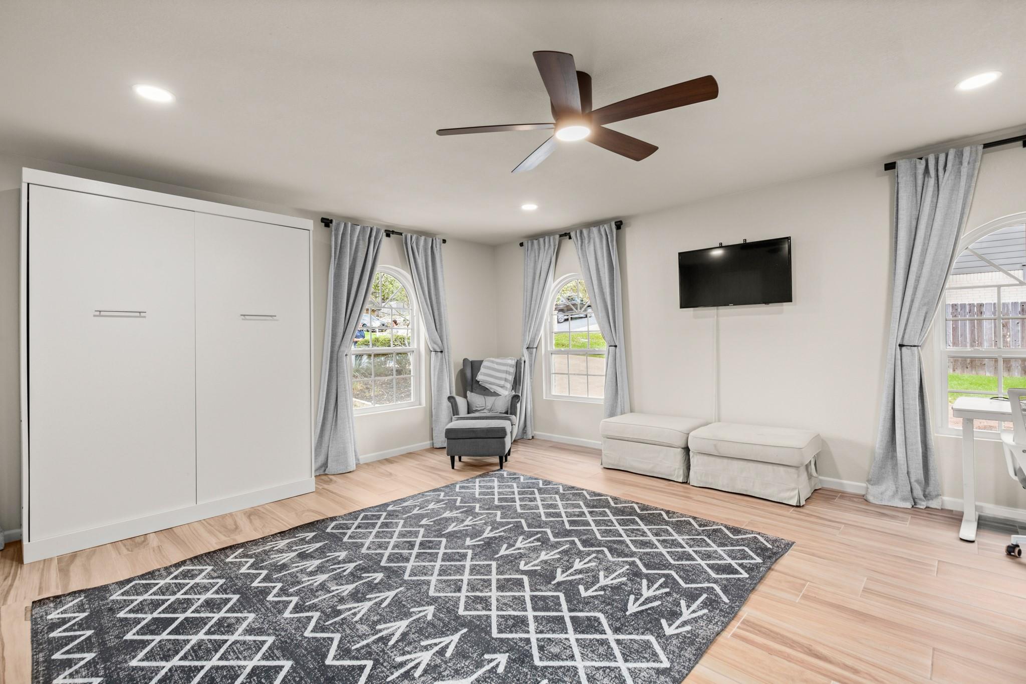 8720 Tallwood Dr, Austin, TX 78759