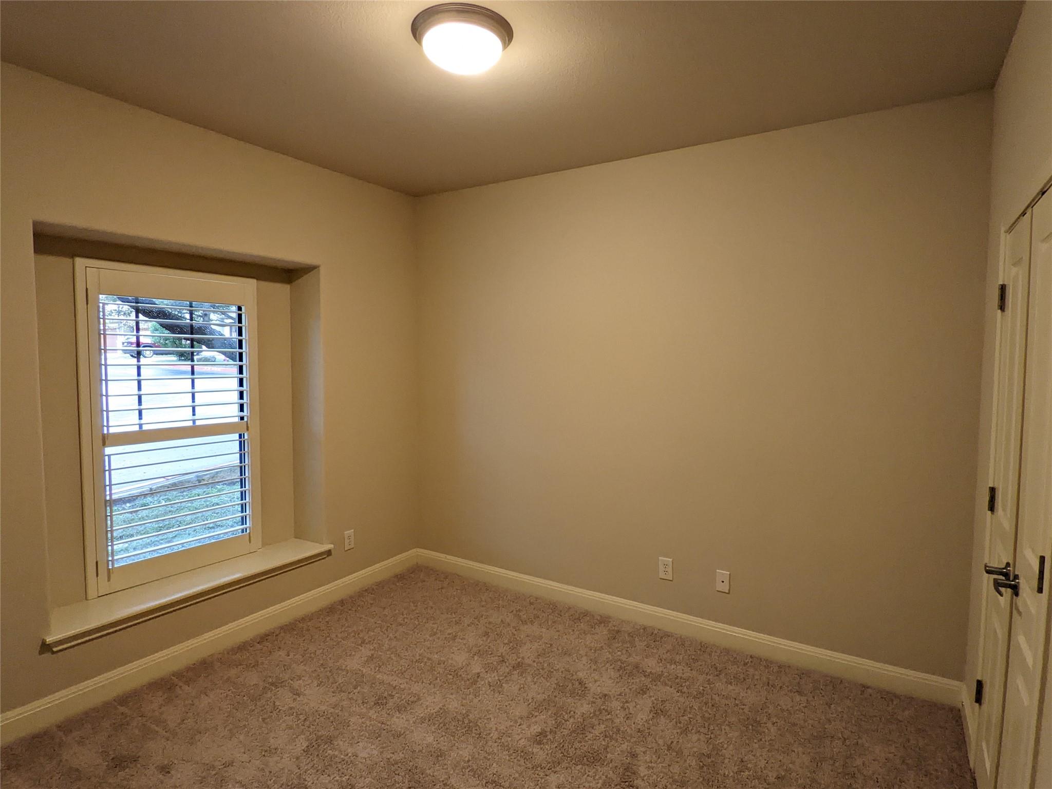 6705 Covered Bridge Dr # 16, Austin, TX 78736