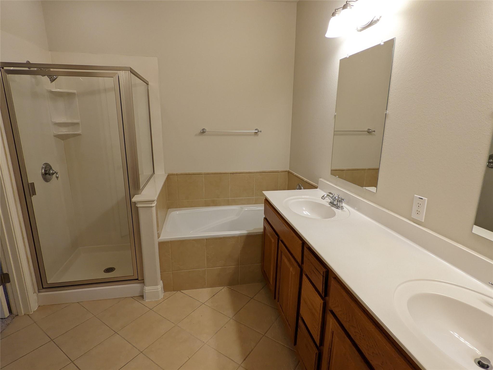 6705 Covered Bridge Dr # 16, Austin, TX 78736